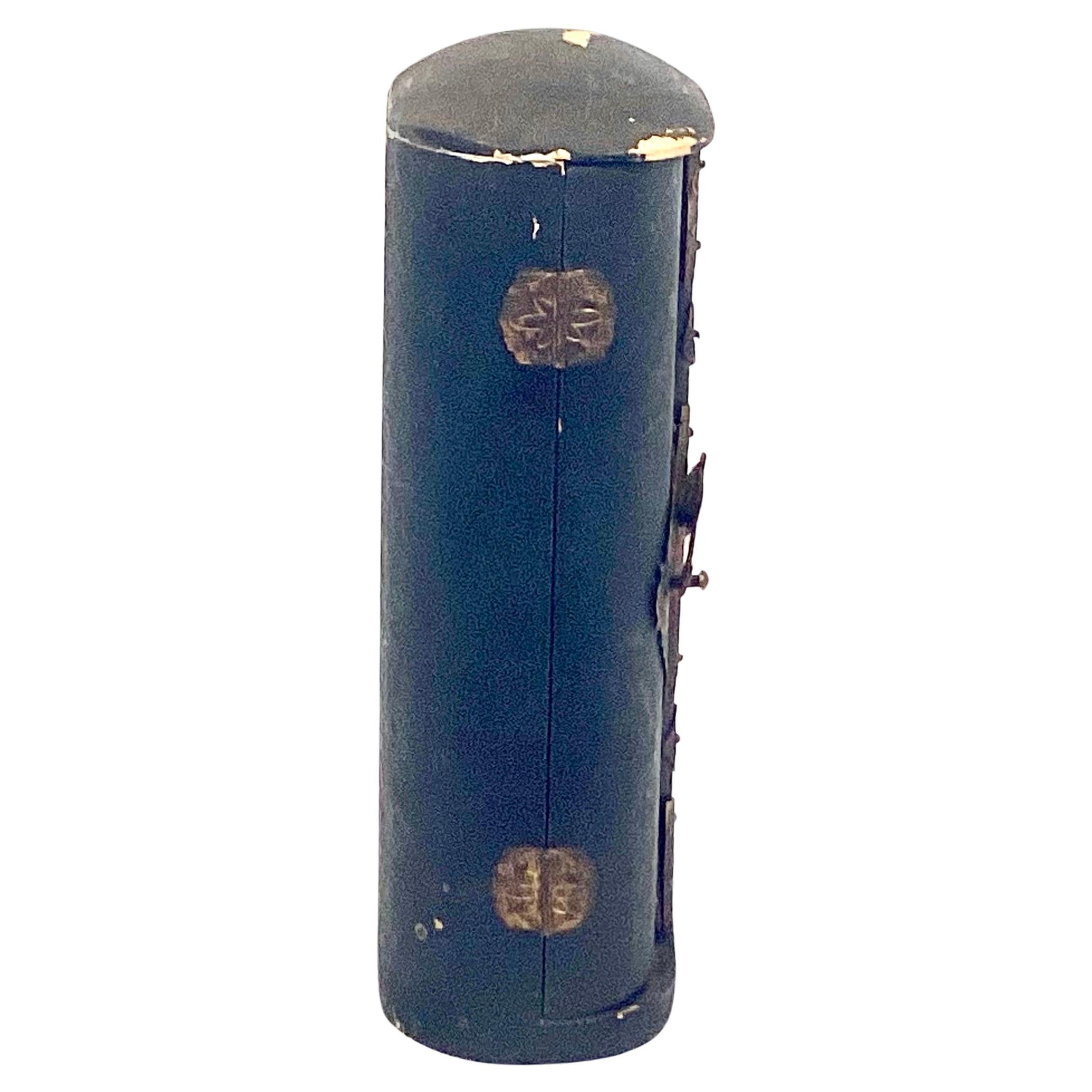 Antiguo Santuario Zushi Japonés de Laca y Madera Dorada Madera dorada en venta