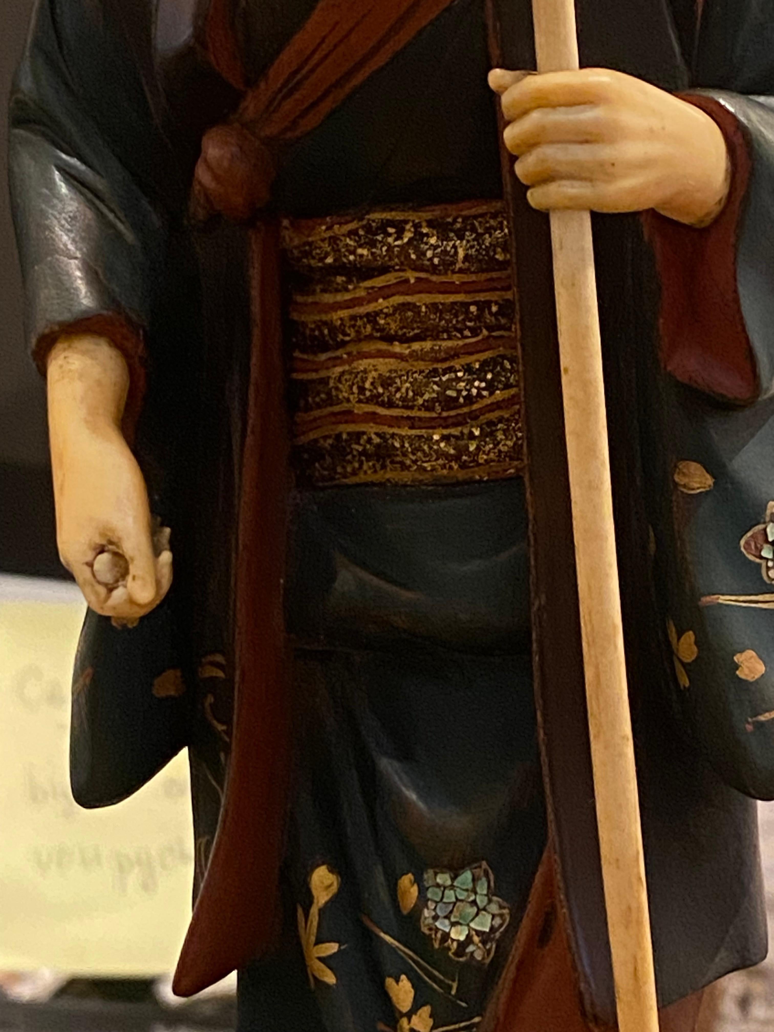Antikes japanisches Okimono aus Lackholz, signiert Ryuichi, Meiji-Ära, um 1890. 9