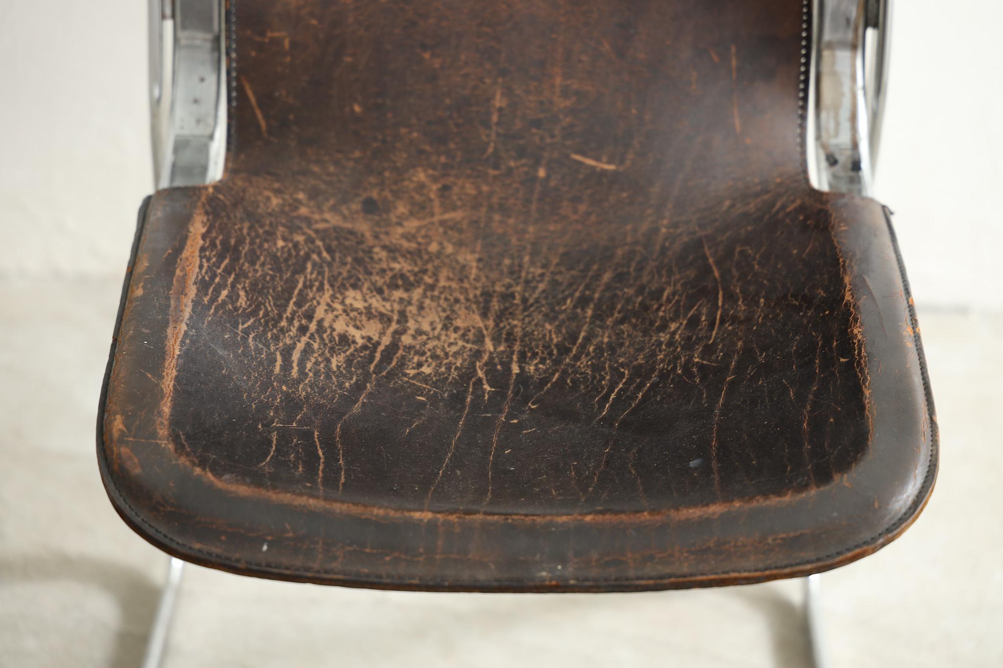 Silla de cuero japonesa antigua, Silla primitiva, Wabi-Sabi en venta 11