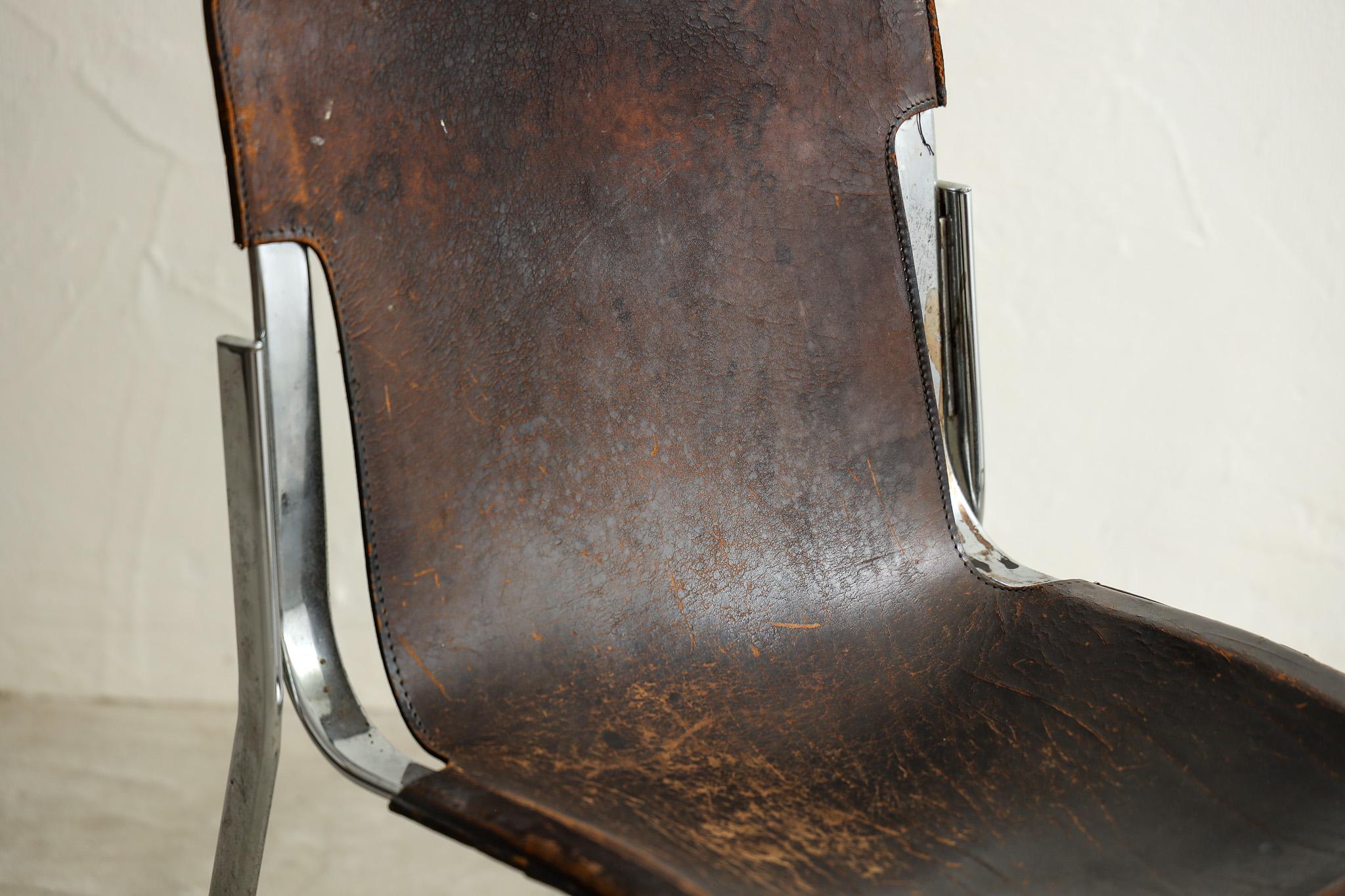 Silla de cuero japonesa antigua, Silla primitiva, Wabi-Sabi Showa en venta