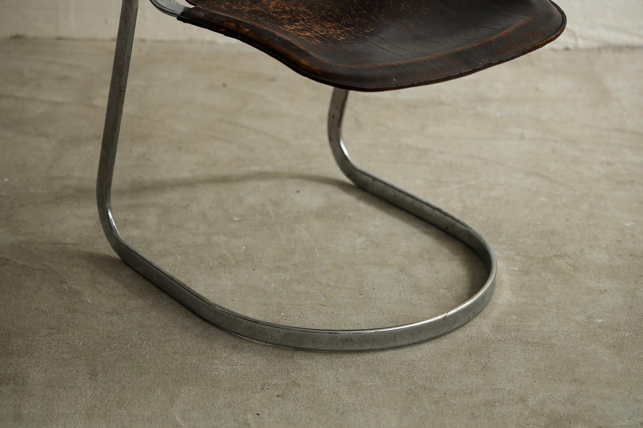 Silla de cuero japonesa antigua, Silla primitiva, Wabi-Sabi Tallado a mano en venta