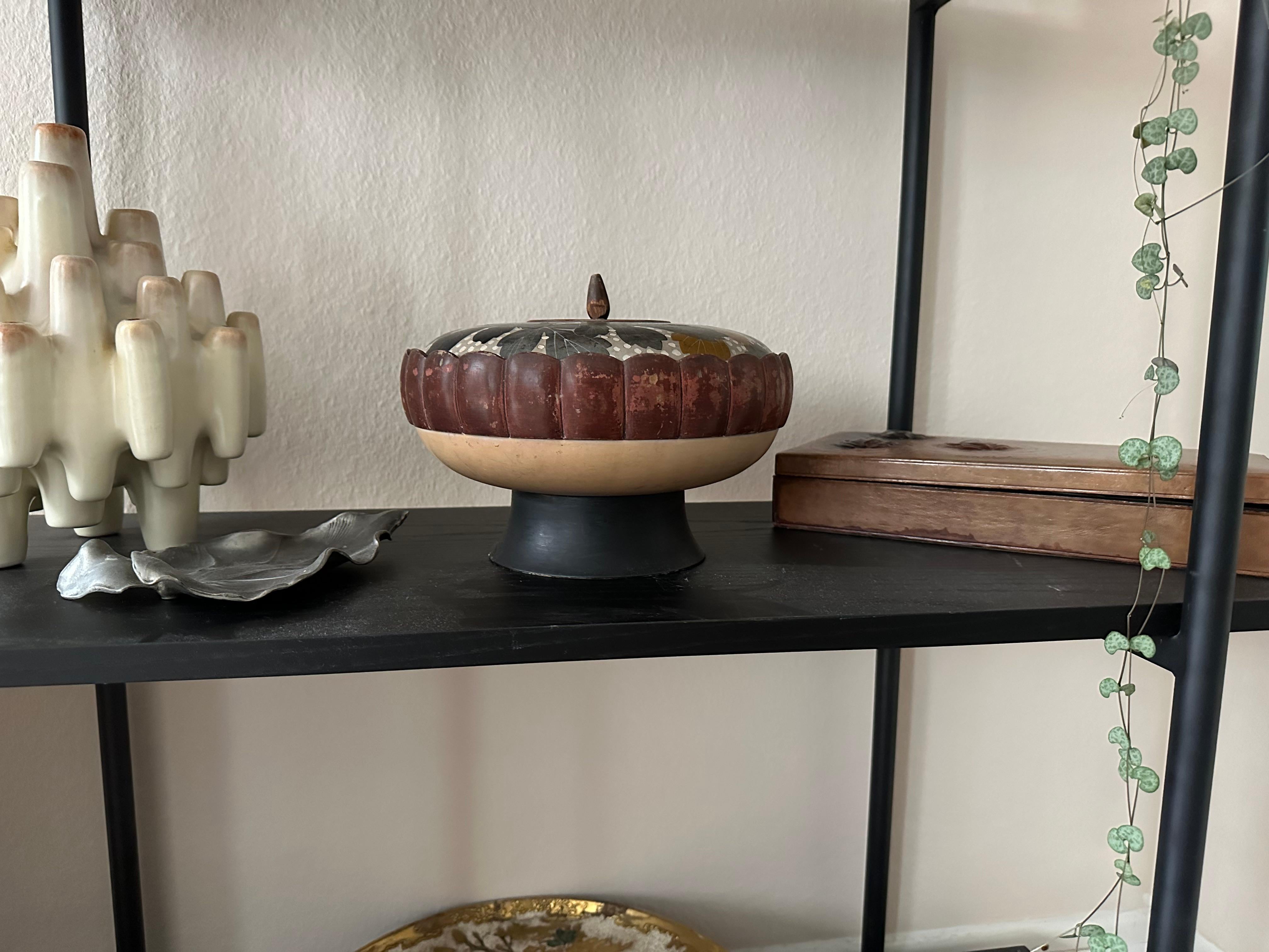 Antiguo cuenco japonés con tapa del periodo Meiji, lacado en venta 13