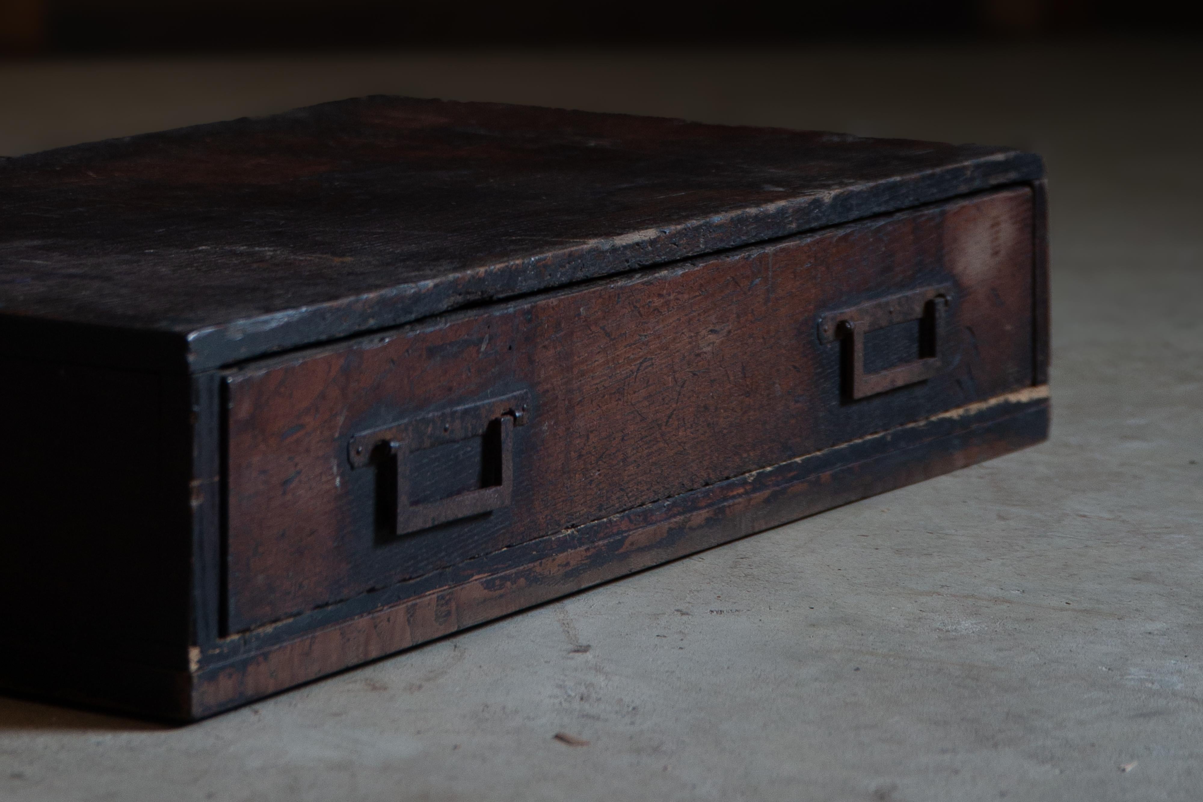 Antico espositore basso giapponese con cassetto, Okidoko tansu, wabi sabi mingei in vendita 9