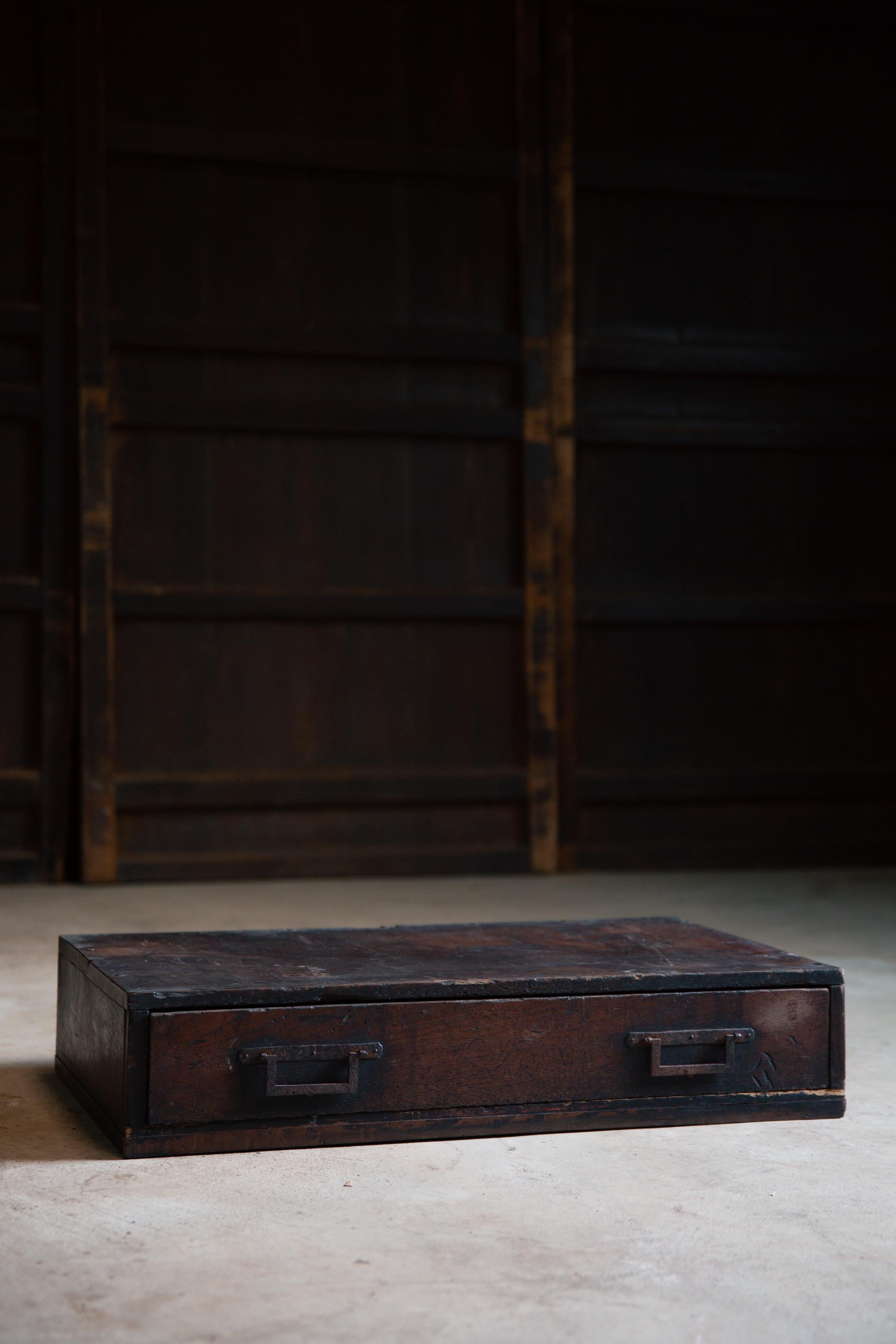 Antico espositore basso giapponese con cassetto, Okidoko tansu, wabi sabi mingei in vendita 10