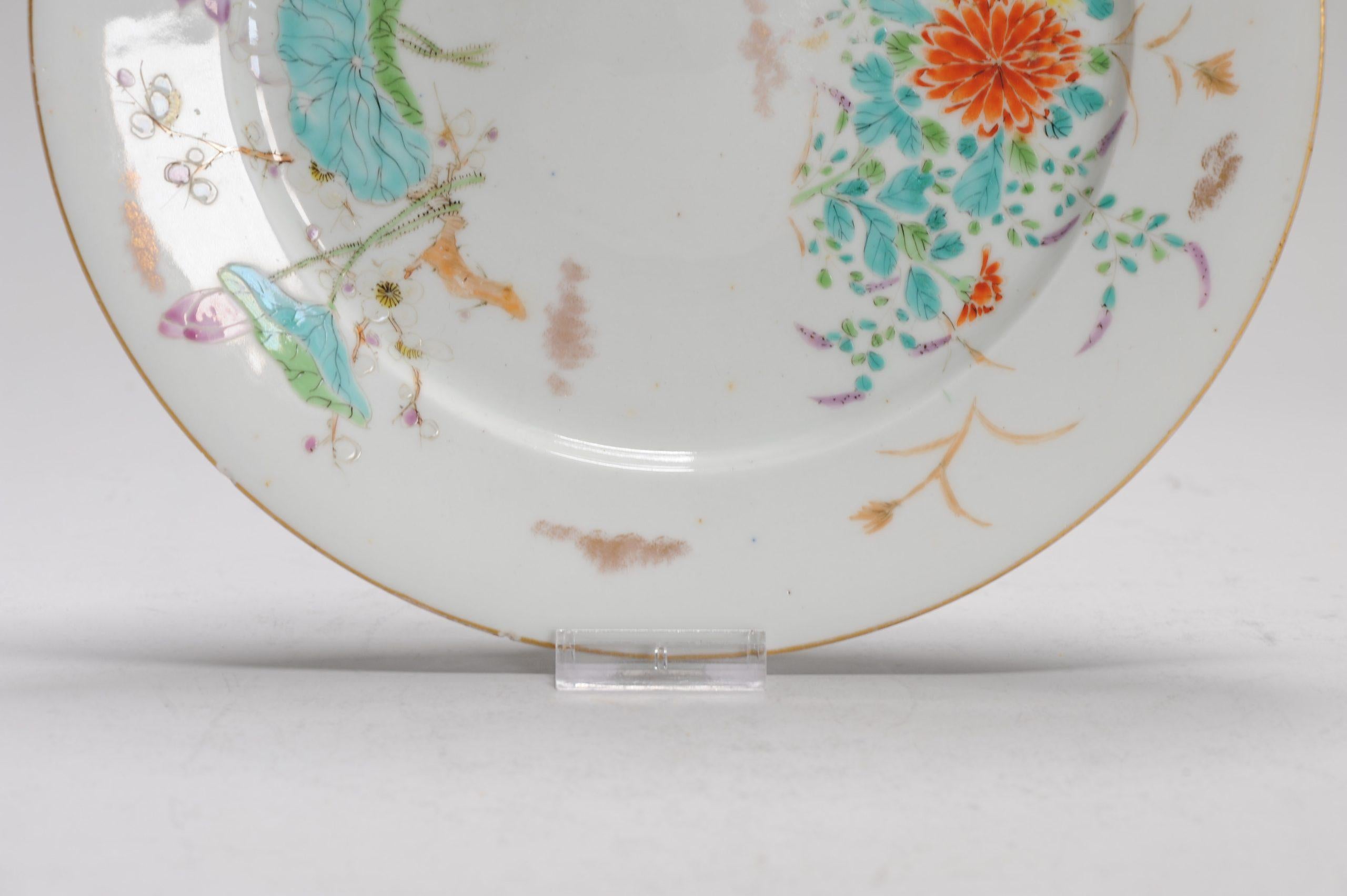 Ancienne assiette armoriée japonaise Meiji avec détails fins d'armoiries de PowelL, 19e siècle Bon état - En vente à Amsterdam, Noord Holland
