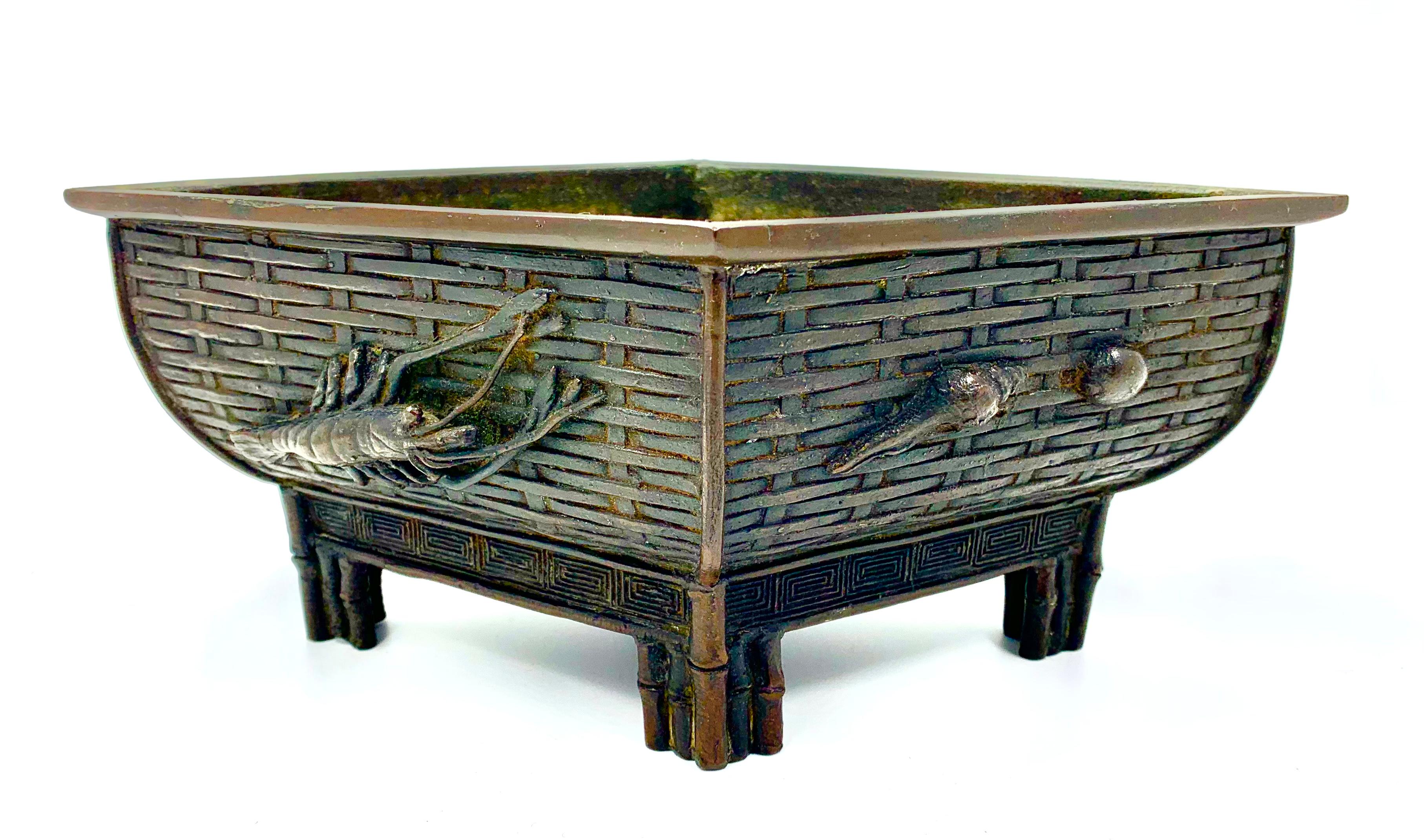 Antique Japanese Meiji Bronze Lobster, Seashell, Basketweave, Bamboo Planter  In Good Condition For Sale In New York, NY