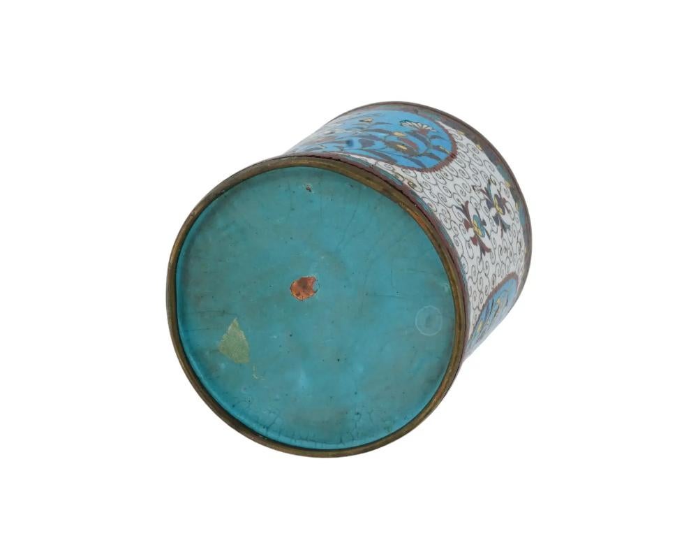 Émail Ancien pot à pinceau japonais Meiji en émail cloisonné en vente