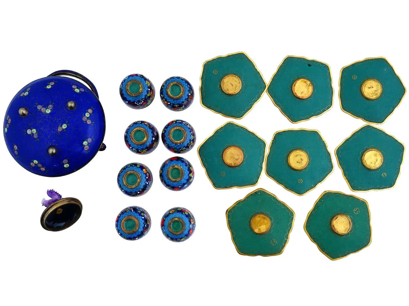 Antico set da sake in smalto giapponese Meiji Cloisonne In condizioni buone in vendita a New York, NY