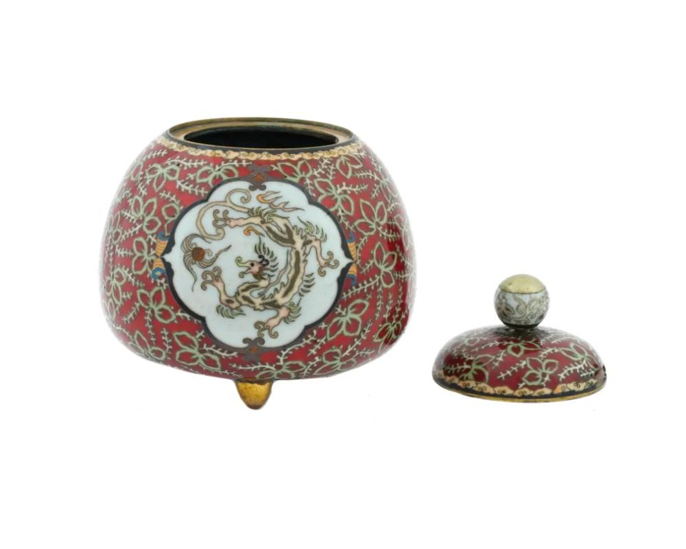 Antiguo Tarro Trípode Japonés Meiji de Cloisonné Esmaltado siglo XIX en venta