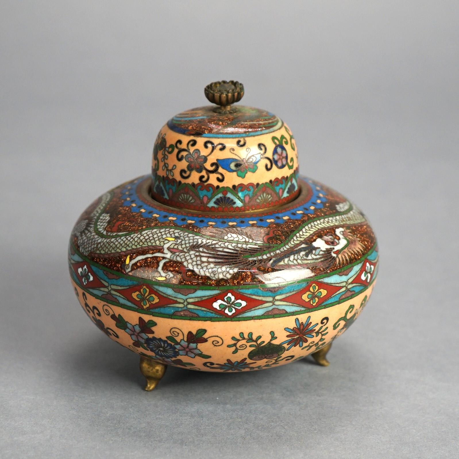 Cloisonné Antiquité japonaise Meiji émaillée cloisonnée et couvercle jarre à parfum Dragon Antiques C1920 en vente