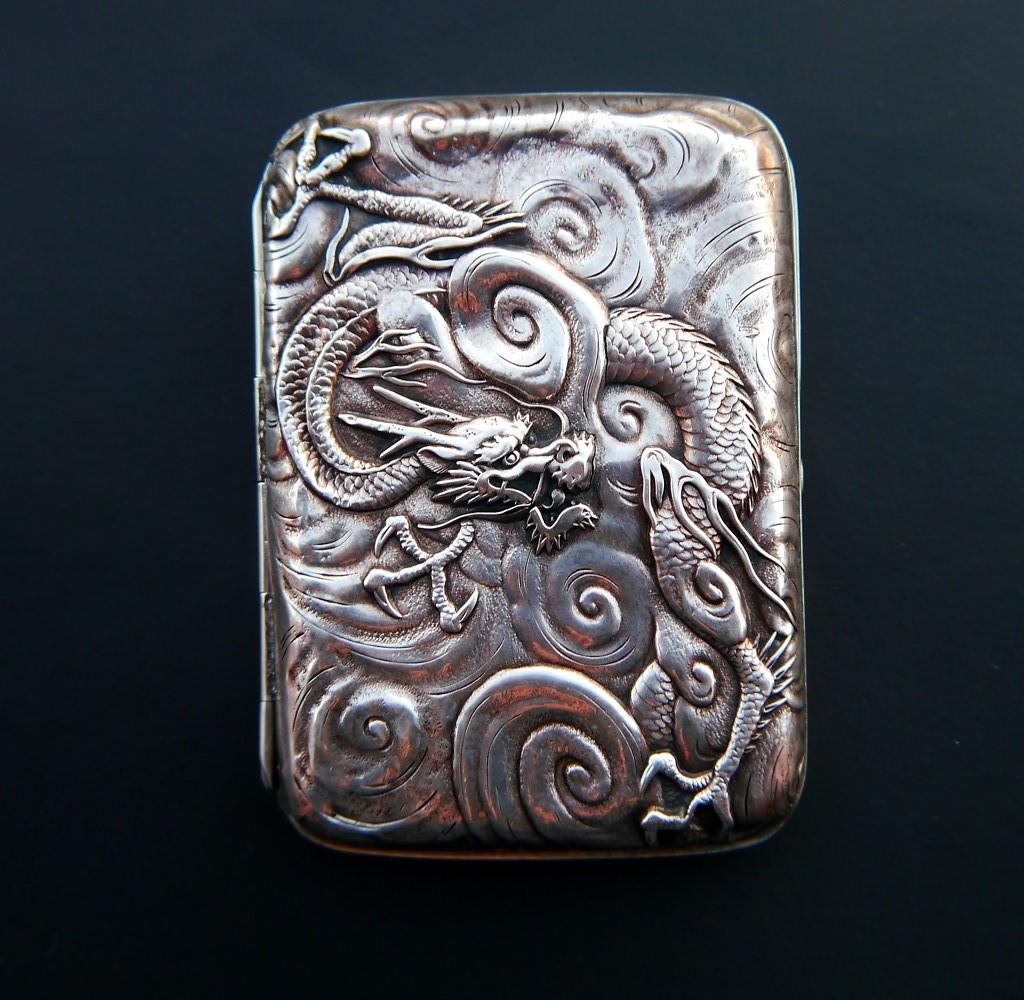 Women's or Men's Antique Japanese Meiji Dragon Cigarette Box Silver / 88 gr For Sale