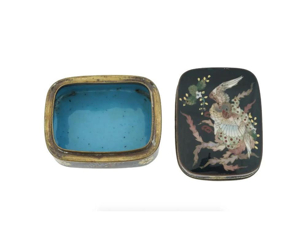 Boîte à encens japonaise d'antiquités en cloisonné émaillé Meiji Kogo avec oiseau Ho Bon état - En vente à New York, NY