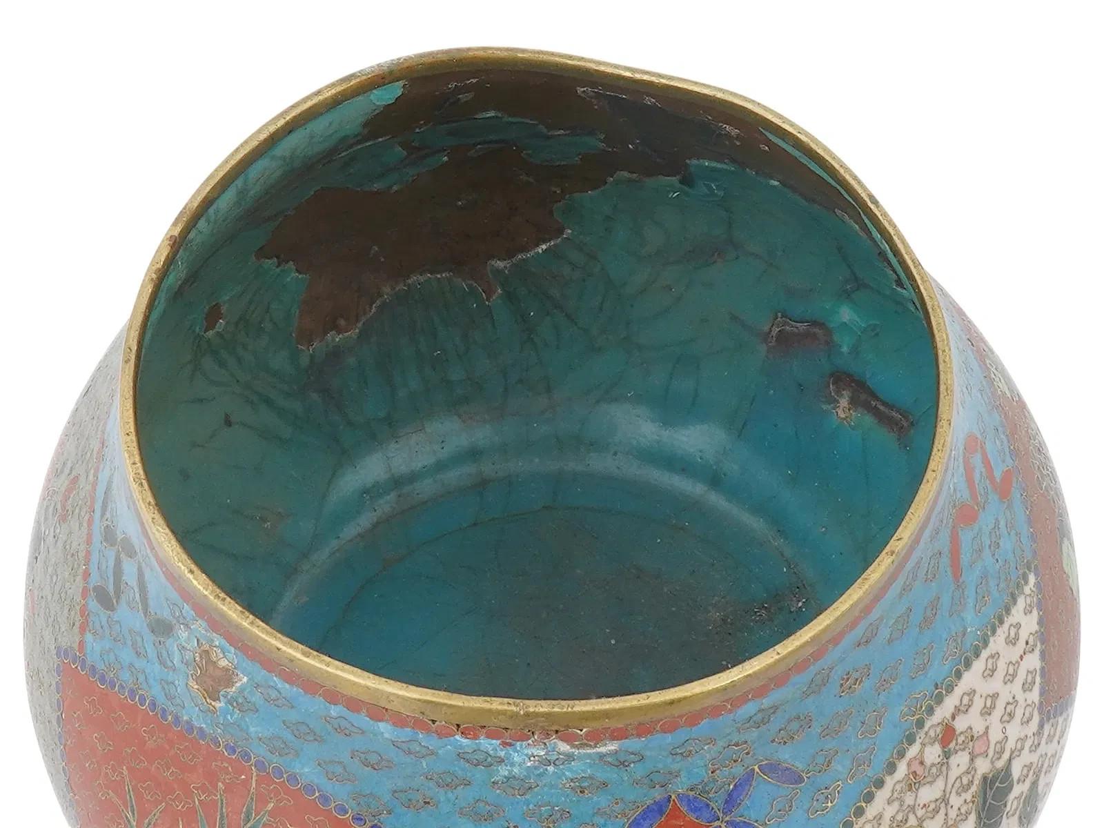 Antique Japanese Meiji era cloisonné enamel brass bowl in vendita 5