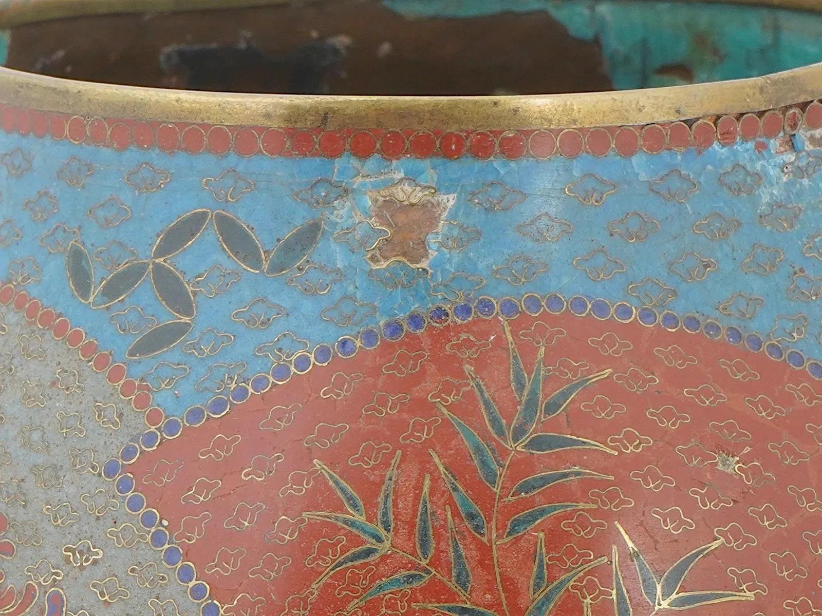 Antique Japanese Meiji era cloisonné enamel brass bowl in vendita 2