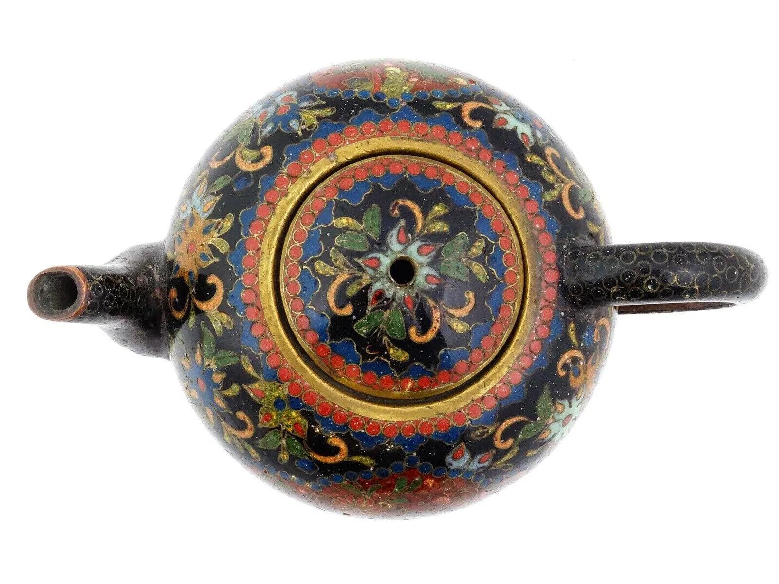 Antigua Tetera Japonesa de Esmalte Cloisonné de la Era Meiji en venta 1