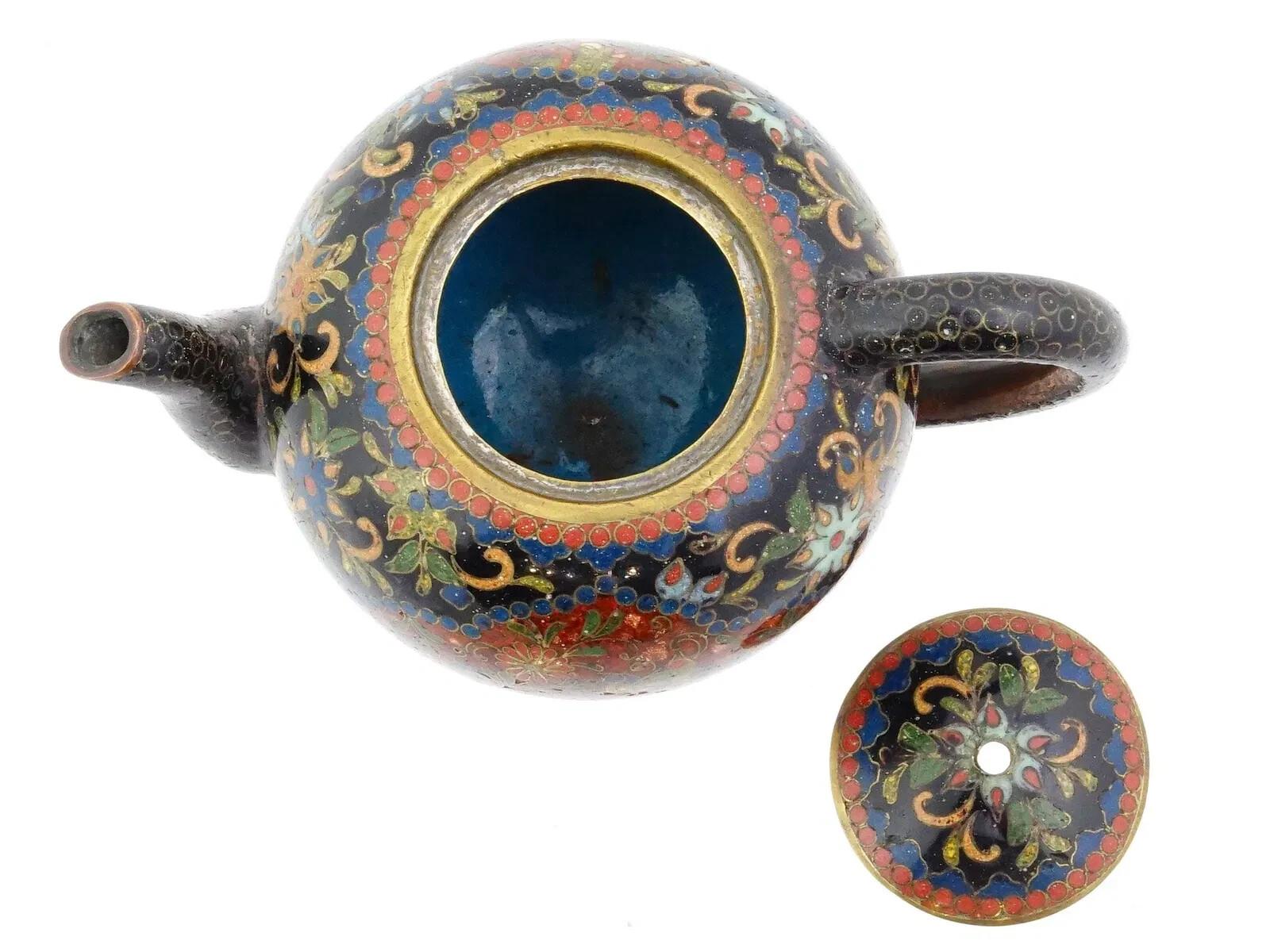 Antigua Tetera Japonesa de Esmalte Cloisonné de la Era Meiji en venta 2