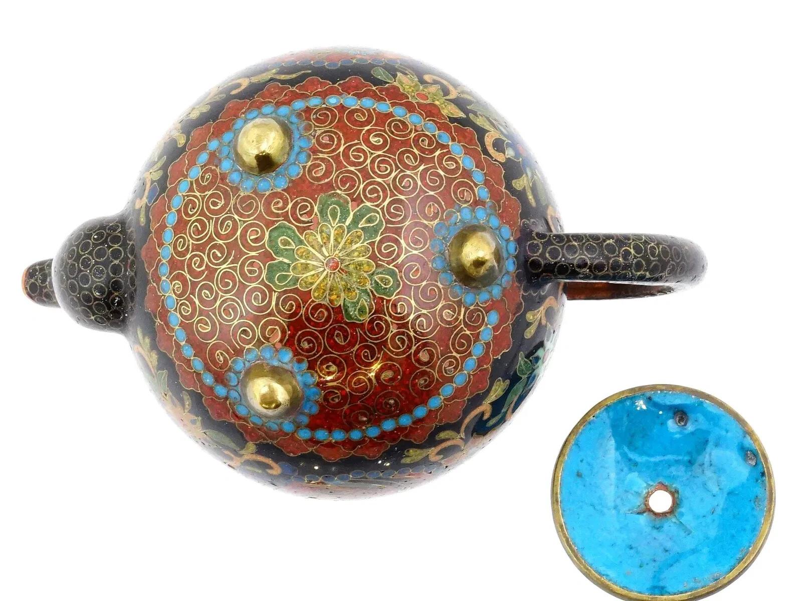 Antigua Tetera Japonesa de Esmalte Cloisonné de la Era Meiji en venta 3