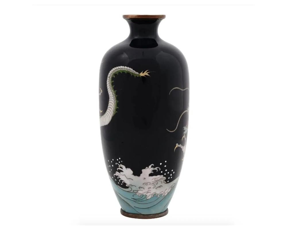 Antique Japanese Meiji Era Cloisonne Enamel Vase In Good Condition In New York, NY
