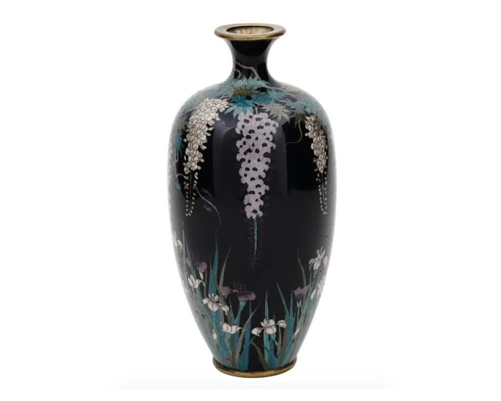 High Quality Antique Meiji Japanese Cloisonne Enamel Silver Wire Vase Blossoming In Good Condition For Sale In New York, NY