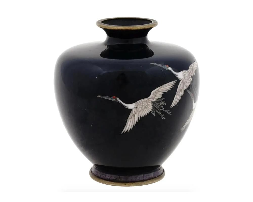 Antique Meiji Japanese Cloisonne Enamel Vase with Flying Cranes Hayashi School In Good Condition For Sale In New York, NY