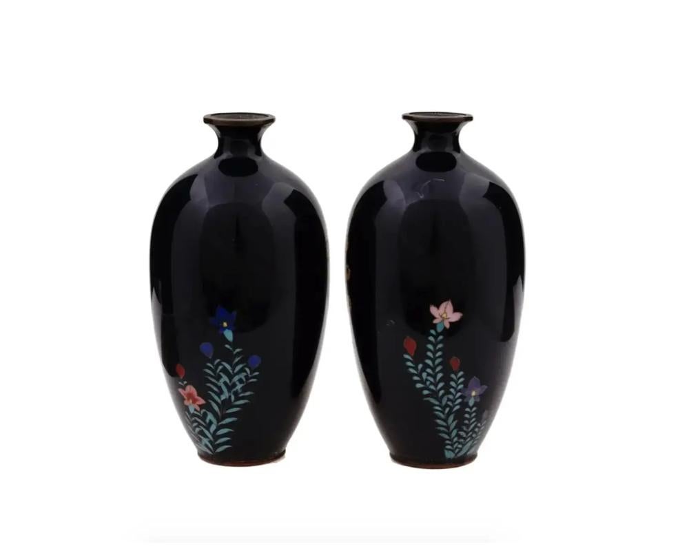 Cloissoné Antique Japanese Meiji Era Cloisonne Enamel Vases For Sale