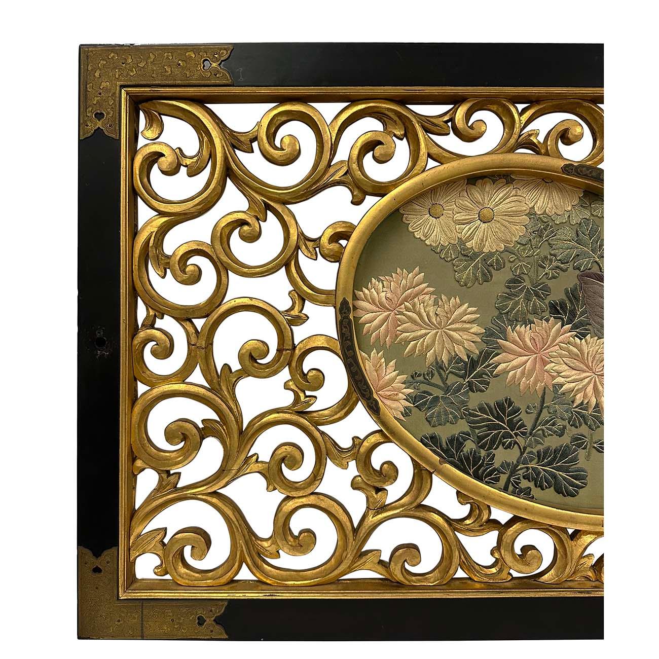 Chinese Antique Japanese Meiji era Framed Embroidery Wall Hanging For Sale