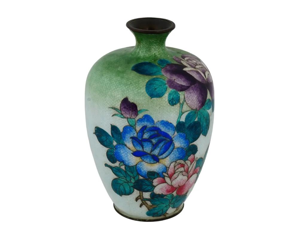 Antique Japanese Meiji Era Ginbari Cloisonne Vase In Good Condition For Sale In New York, NY