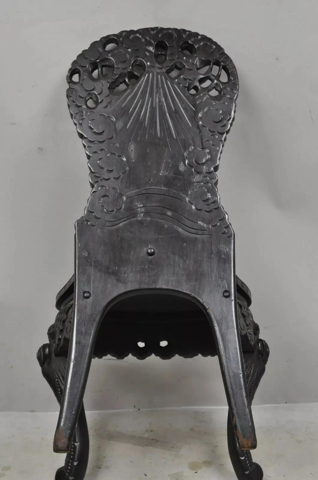 Antique Japanese Meiji Export Hardwood Mt. Fuji Dragon Carved Desk and Chair Set in vendita 3