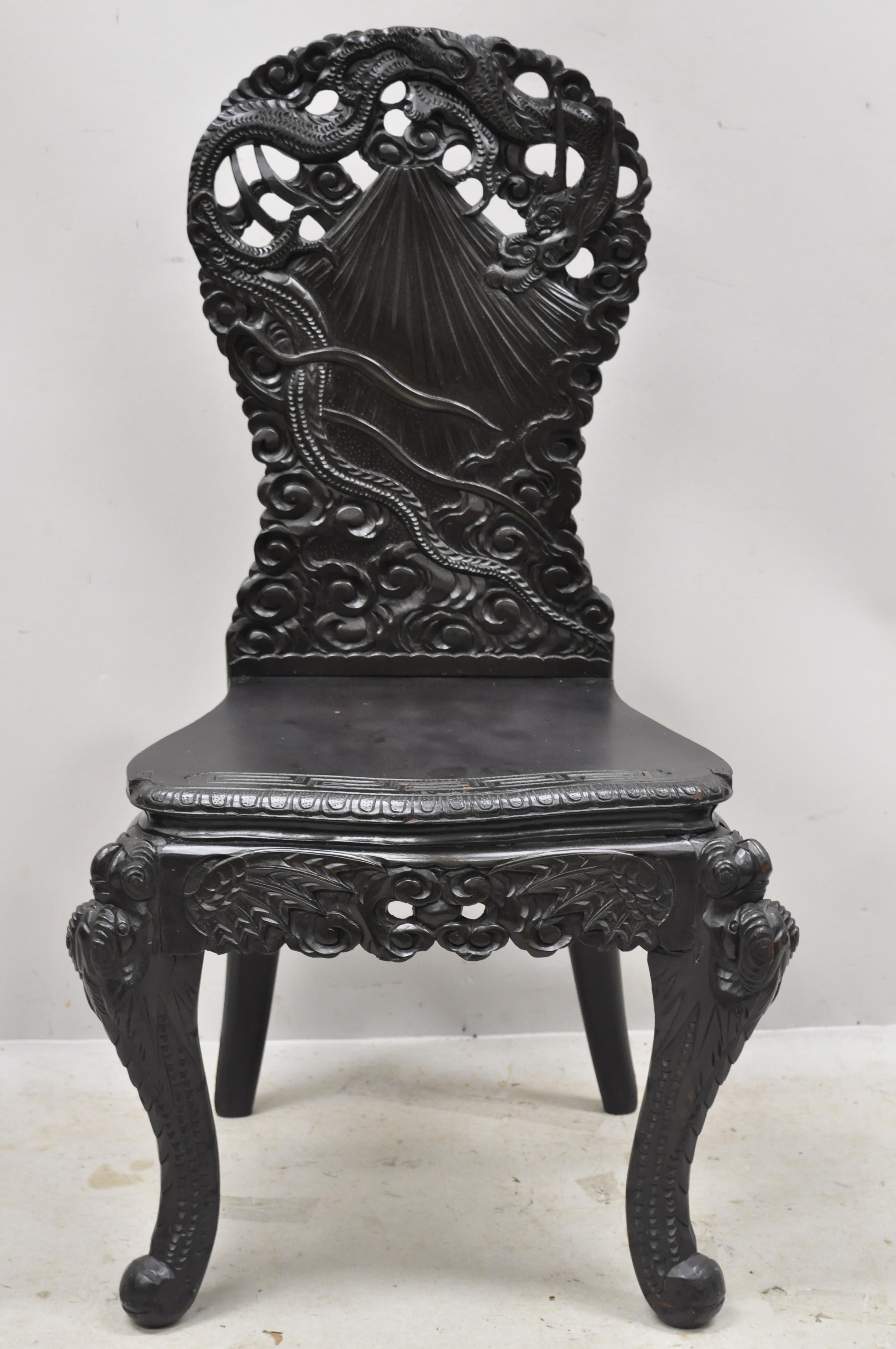 Antikes antikes japanisches Meiji-Export-Hartholz-Set mit geschnitztem Fuji-Drachen-Schnitzer, Schreibtisch und Stuhl (Chinesisch) im Angebot