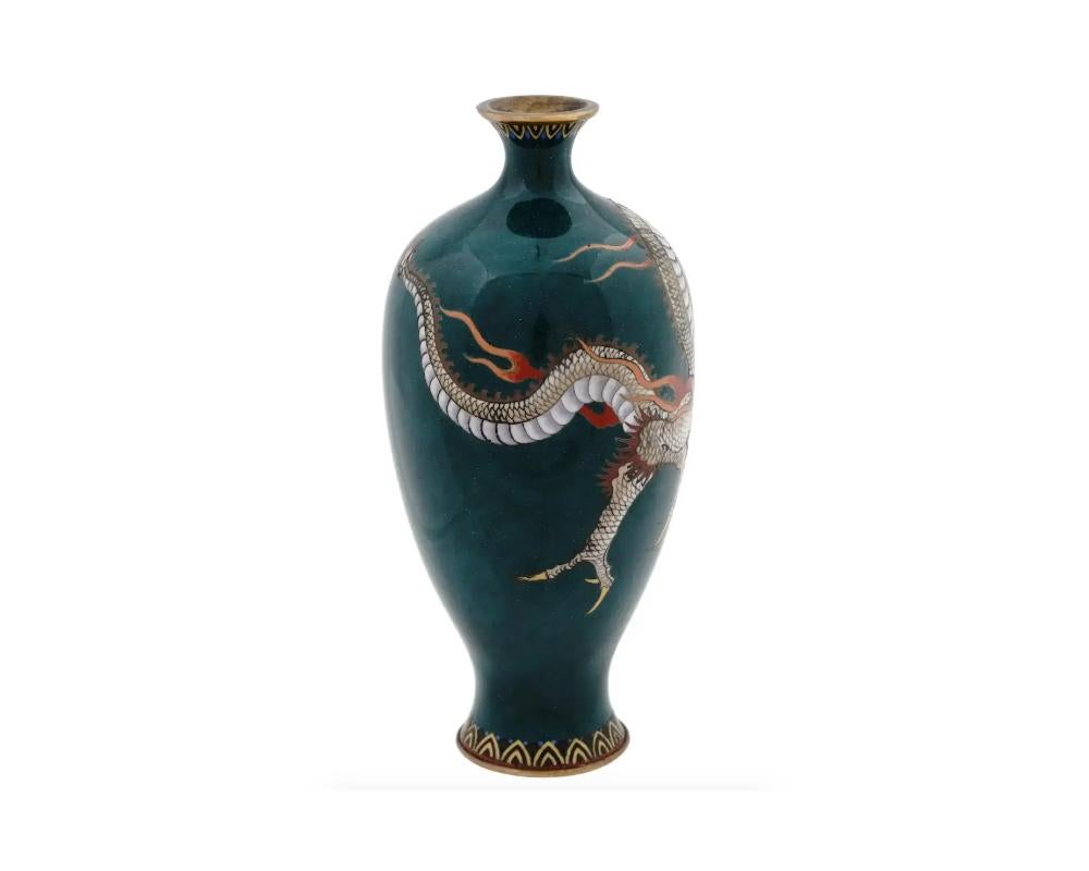 Antique Japanese Meiji Green Goldstone Enamel Dragon Vase In Good Condition For Sale In New York, NY
