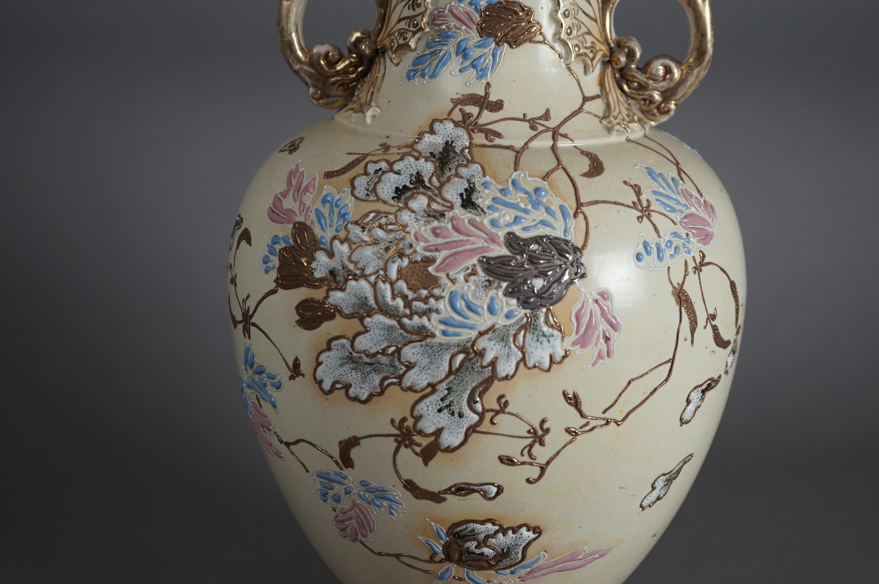Antique Japanese Meiji Hand Painted & Gilt Pottery Vase C1900 For Sale 5