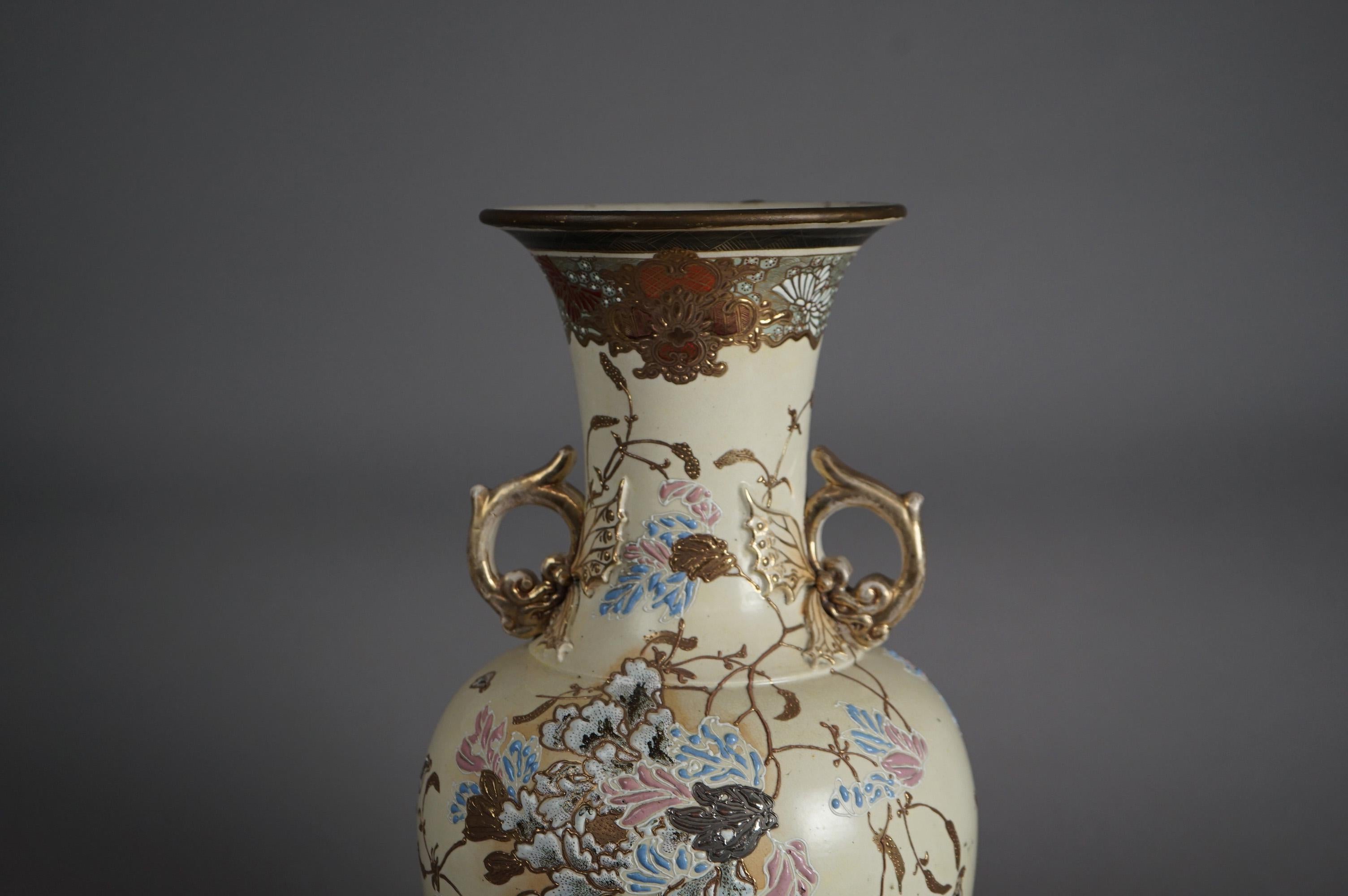 Antique Japanese Meiji Hand Painted & Gilt Pottery Vase C1900 For Sale 3