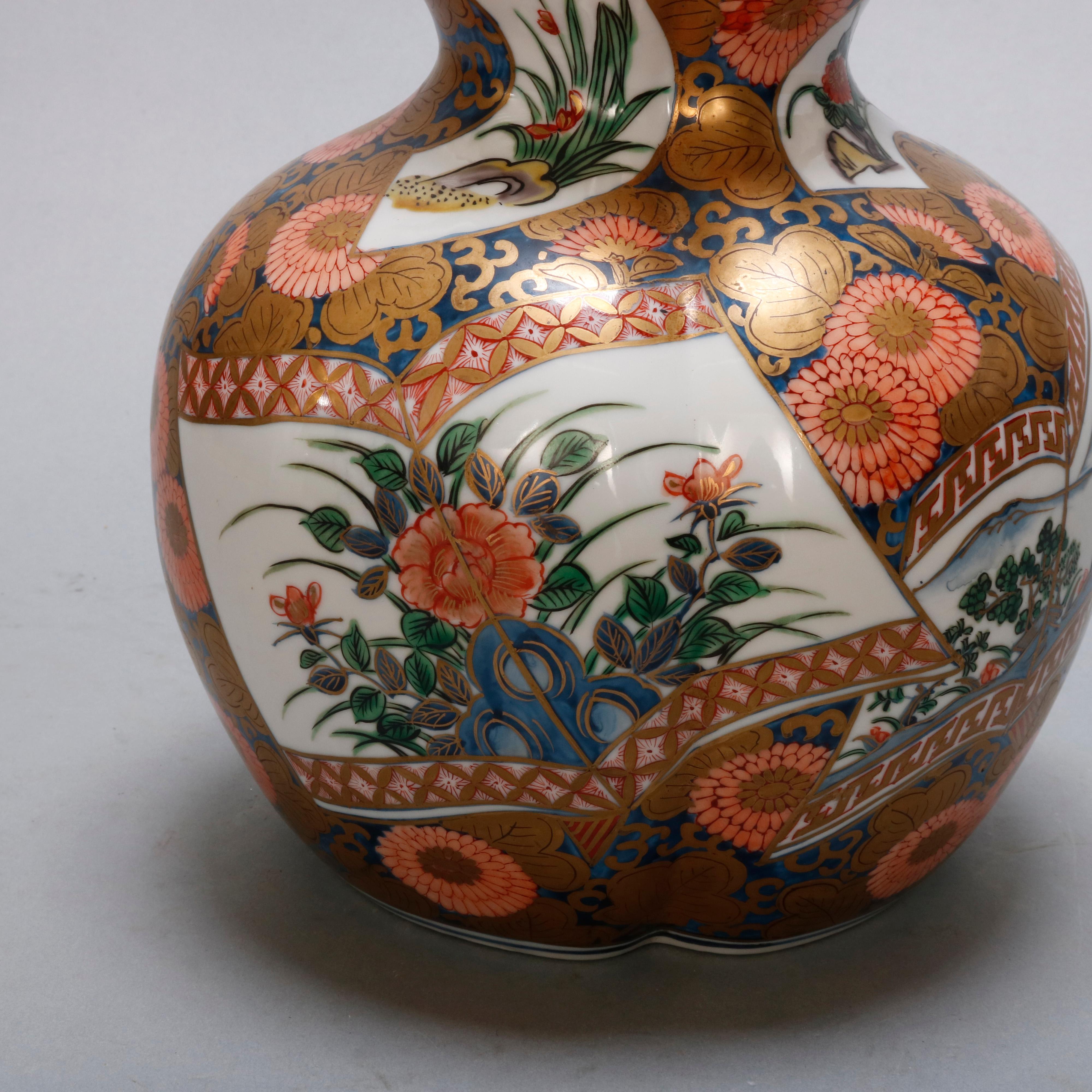 Antique Japanese Meiji Imari Hand Painted Porcelain Gourd Vase, circa 1900 In Good Condition In Big Flats, NY
