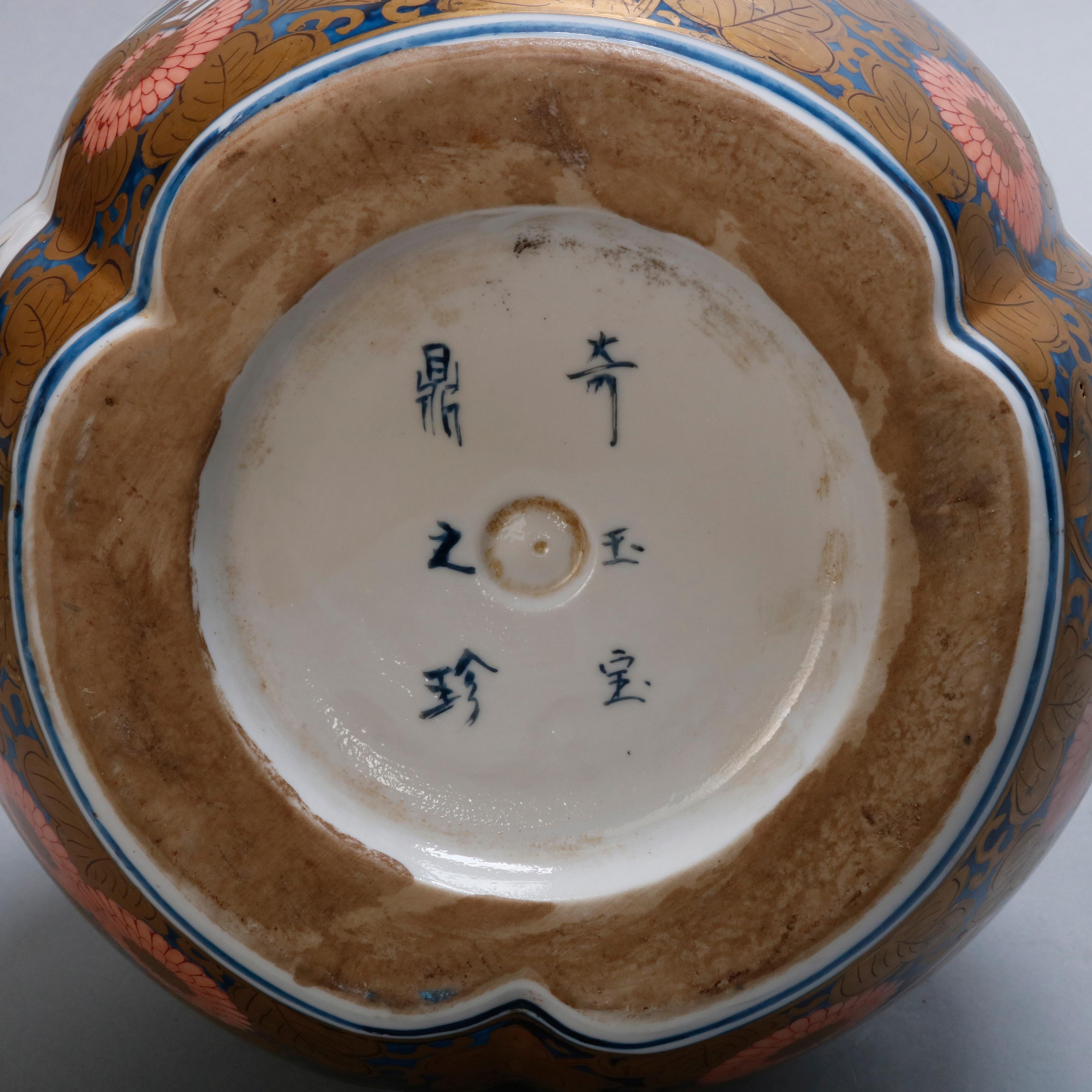 20th Century Antique Japanese Meiji Imari Hand Painted Porcelain Gourd Vase, circa 1900