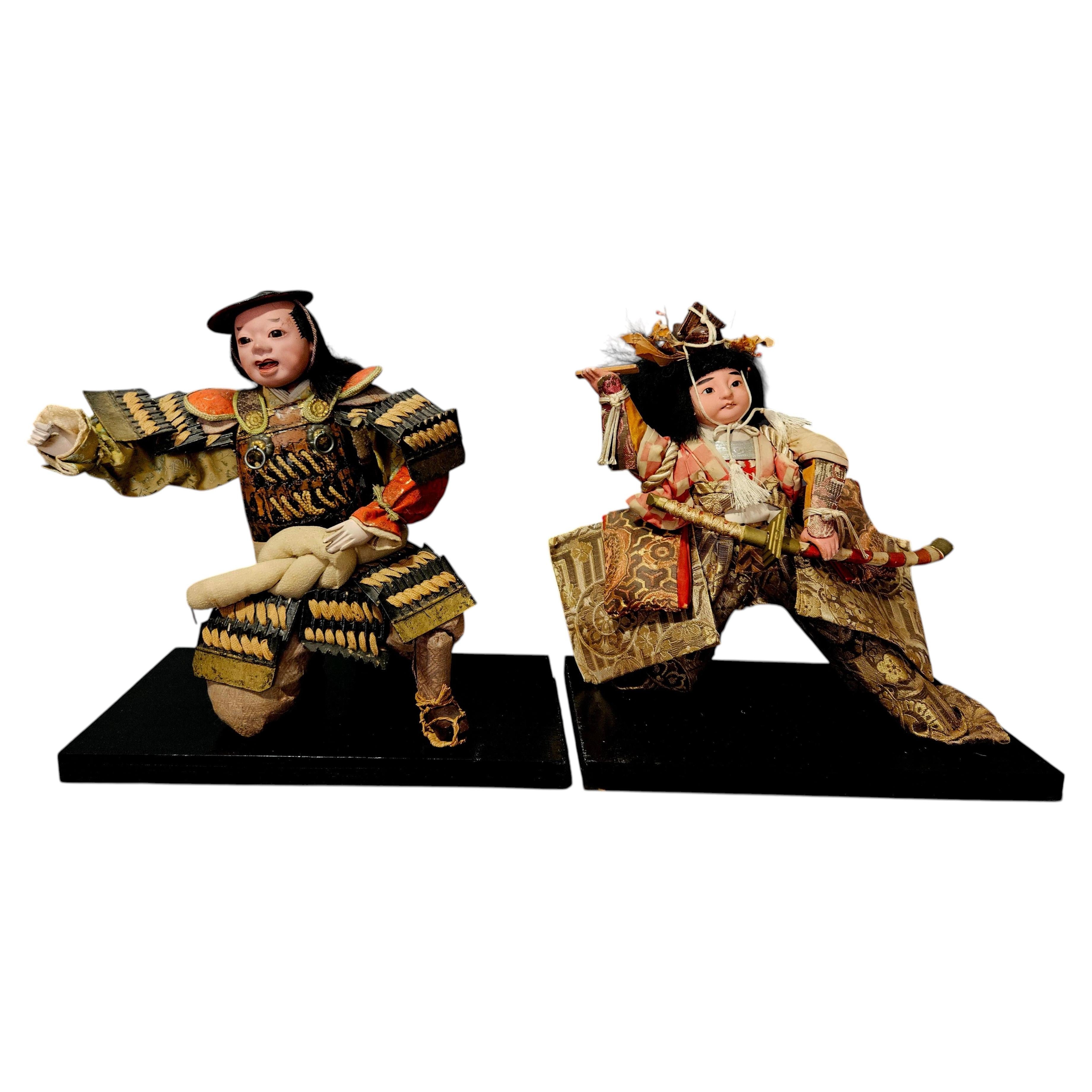 Antico giapponese Meiji coppia di bambole guerriero samurai in legno Gofun faccia armatura completa