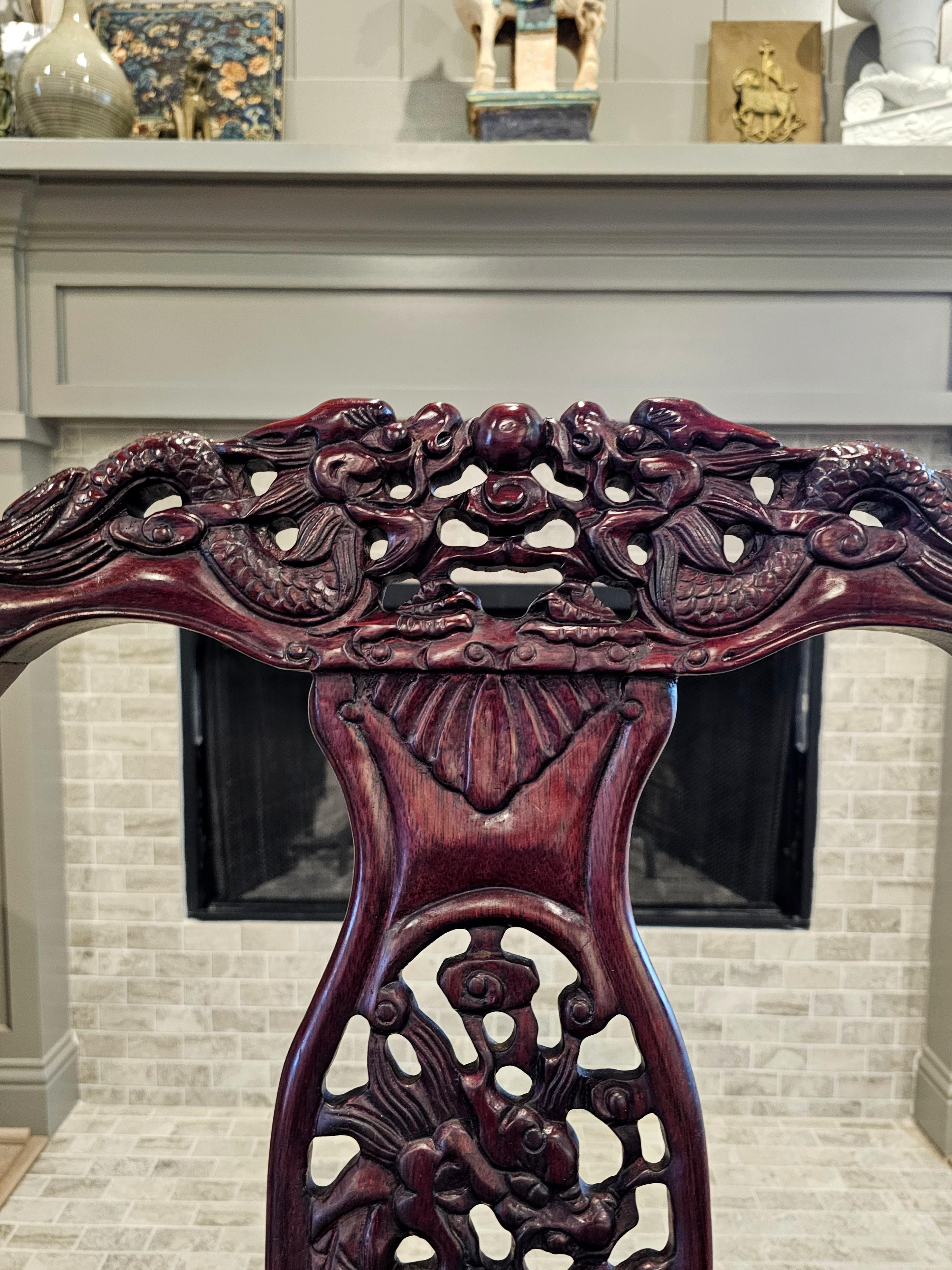 20th Century Antique Japanese Meiji Pearl Shell Inlaid Carved Hongmu Dragon Chair For Sale
