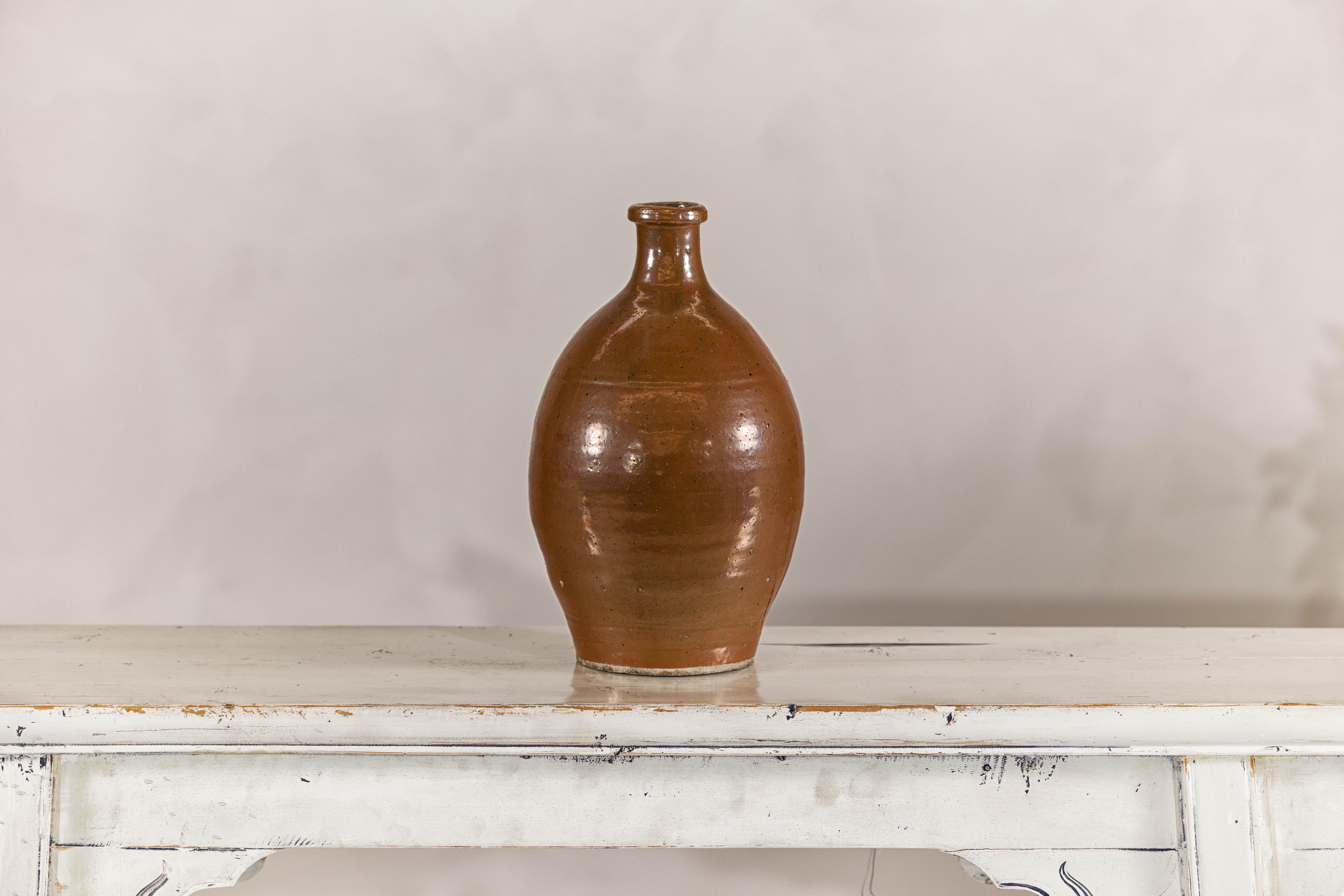 Antique Japanese Meiji Period Brown Monochrome Bottle, 19th Century Collectible For Sale 6