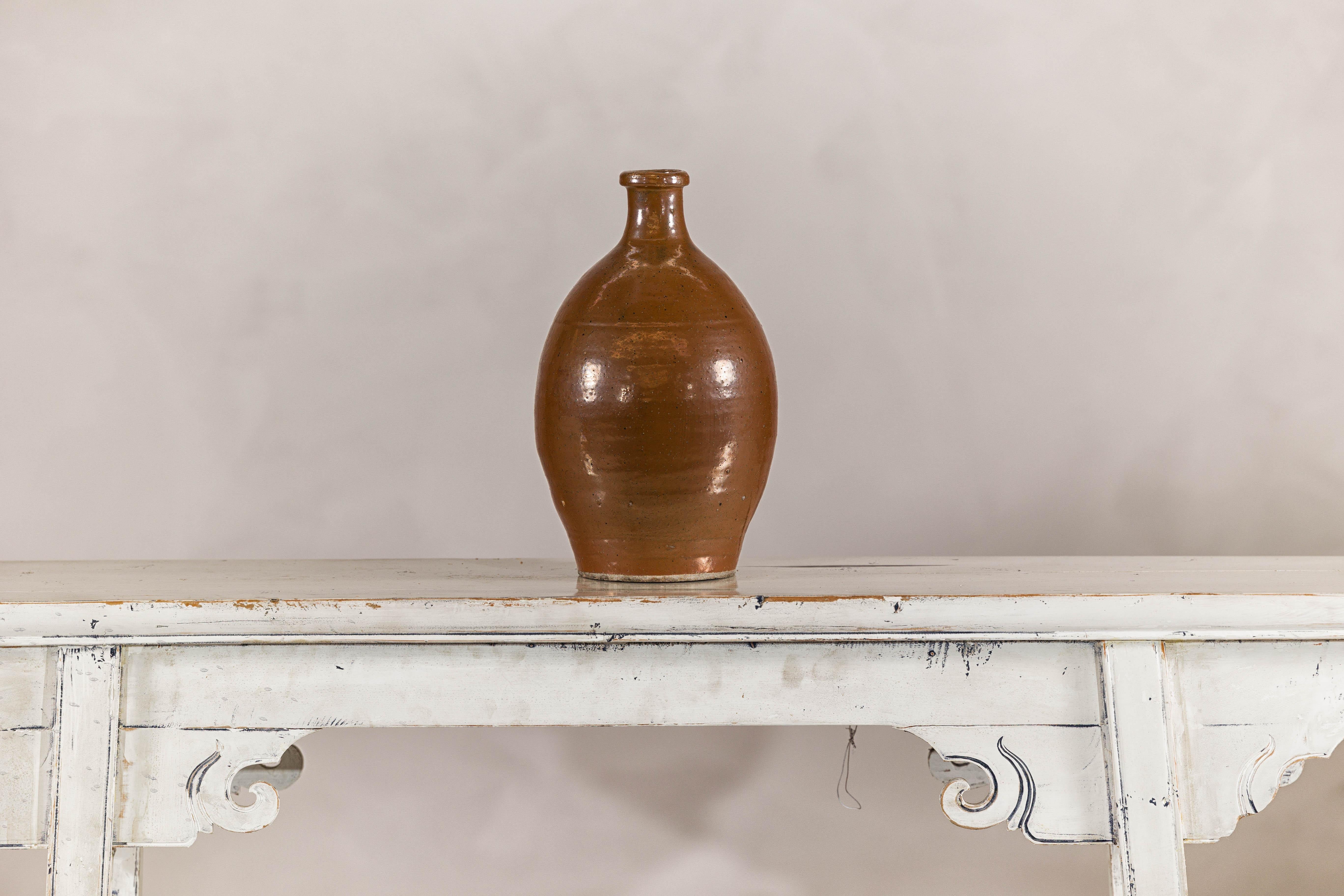 Antique Japanese Meiji Period Brown Monochrome Bottle, 19th Century Collectible For Sale 12