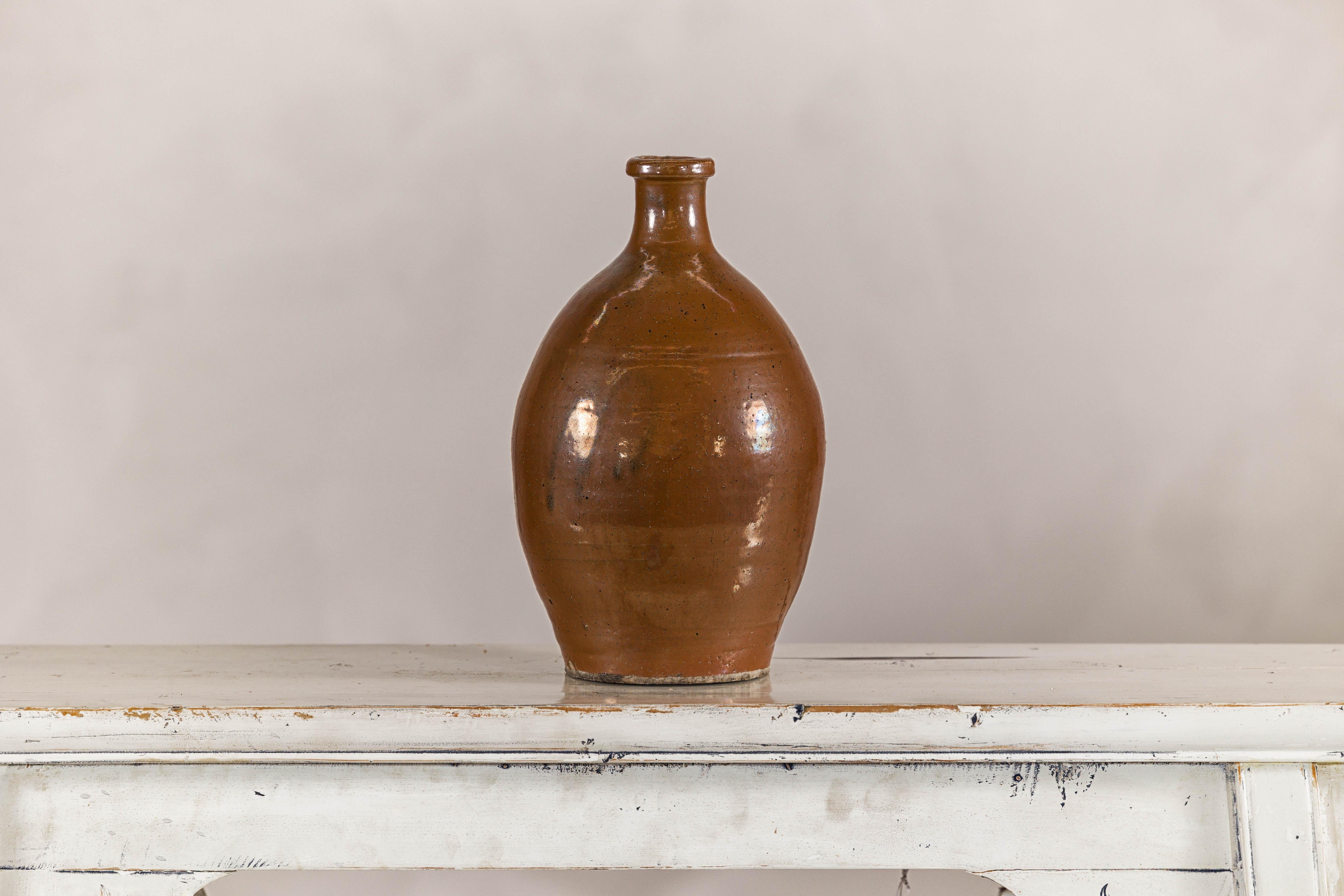 Antique Japanese Meiji Period Brown Monochrome Bottle, 19th Century Collectible For Sale 3