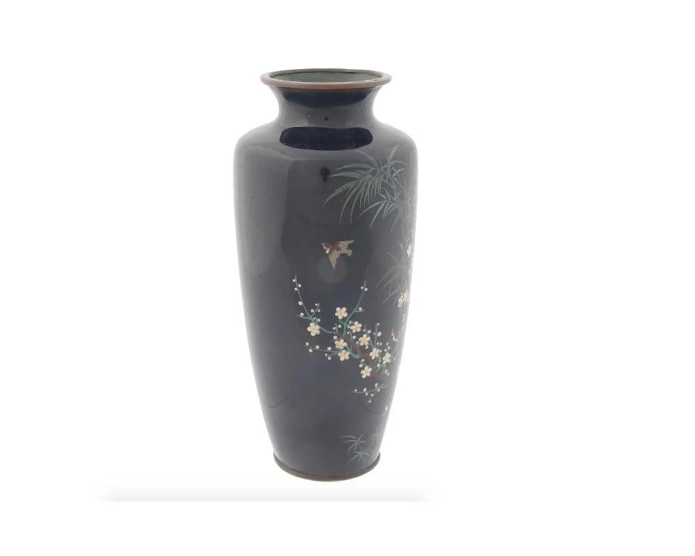 Antique Japanese Meiji Period Cloisonne Vase In Good Condition For Sale In New York, NY