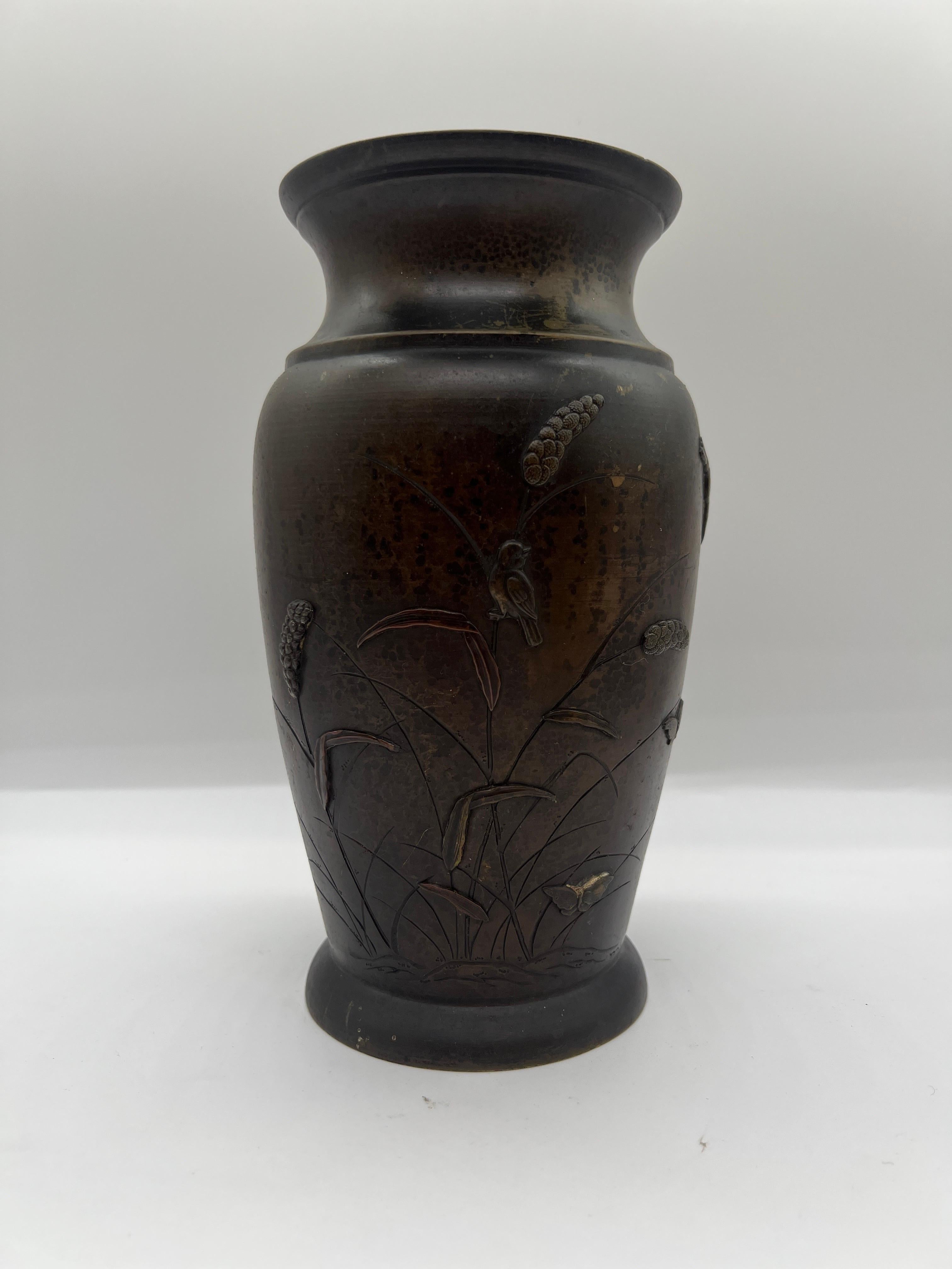 Antique Japanese Meiji Period Mixed Metal Bronze Vase w/ Bird Detailing - Signed In Good Condition For Sale In Atlanta, GA