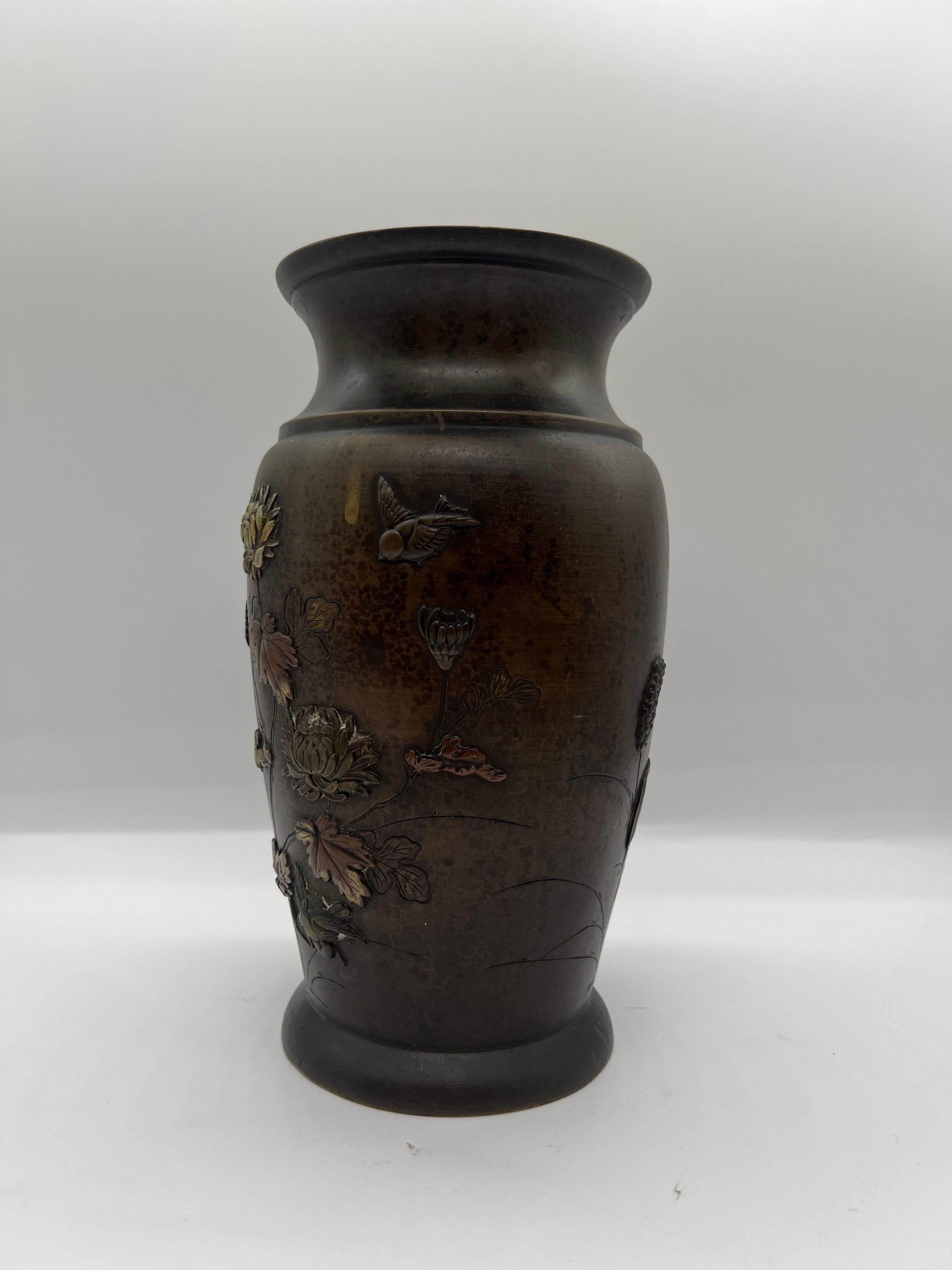 19th Century Antique Japanese Meiji Period Mixed Metal Bronze Vase w/ Bird Detailing - Signed For Sale