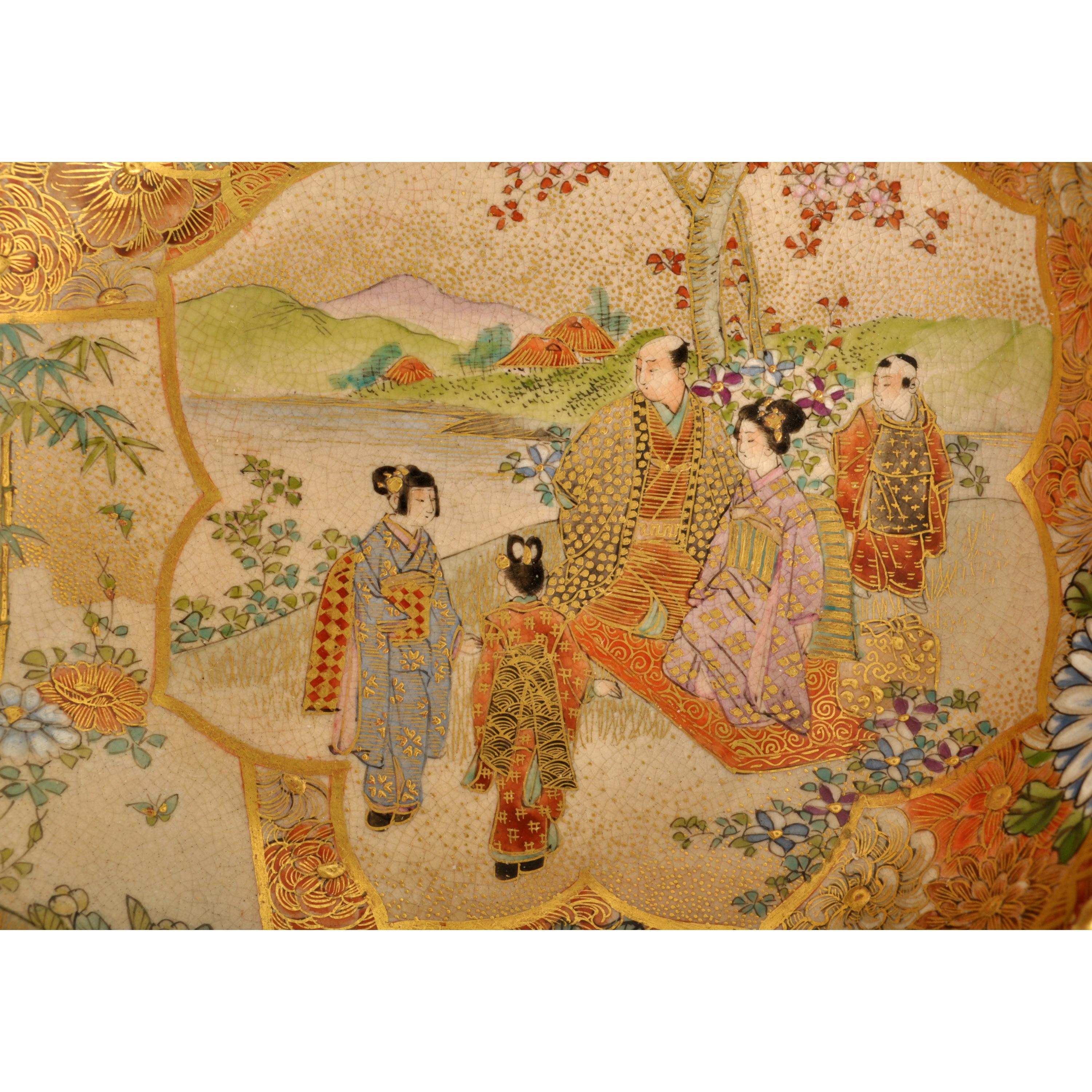 Antike japanische Satsuma-Keramikschale aus der Meiji-Periode mit kaiserlichen Figuren, Kizan 1890 im Angebot 4