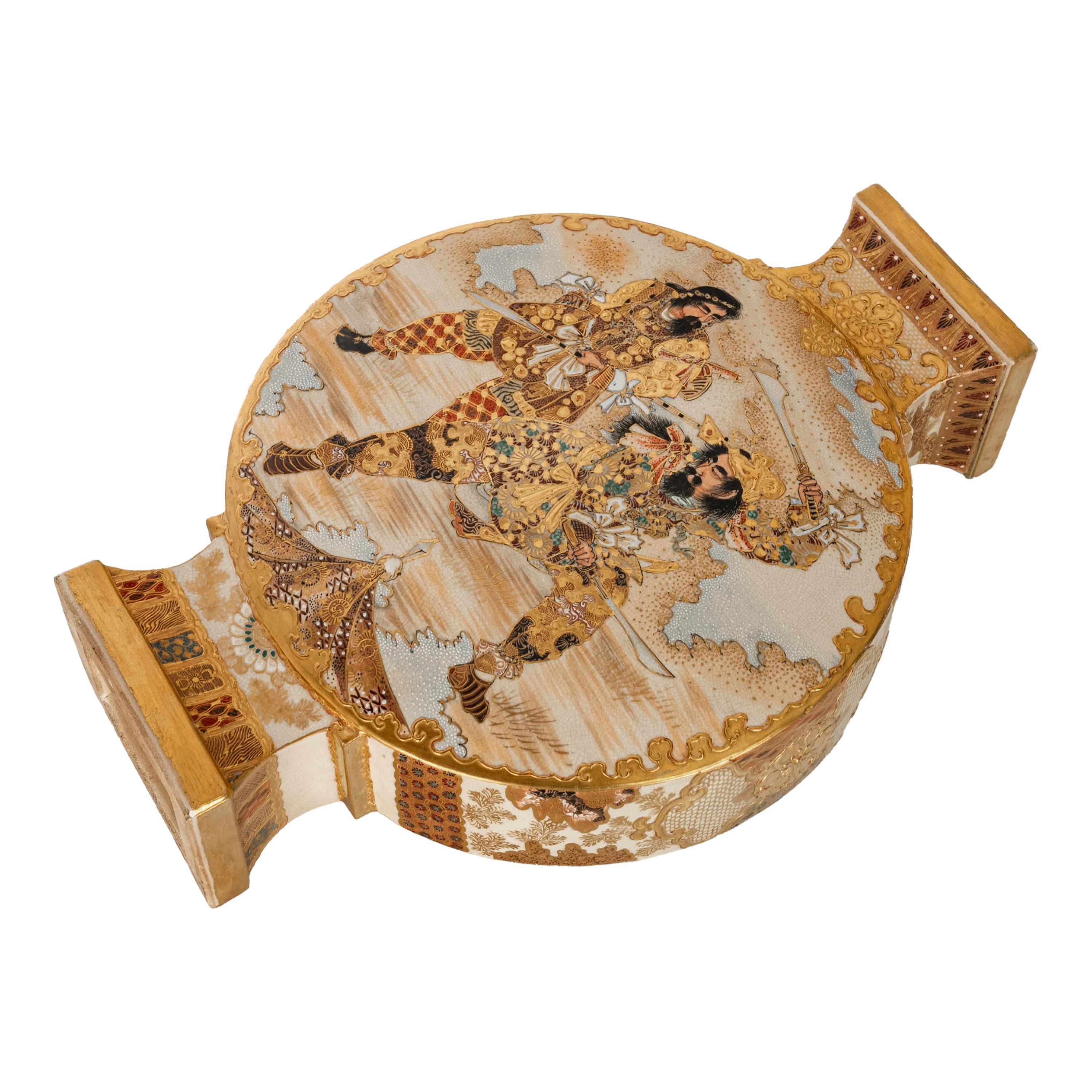 Antico vaso a forma di luna in ceramica Satsuma del periodo Meiji Samurai 1880 6