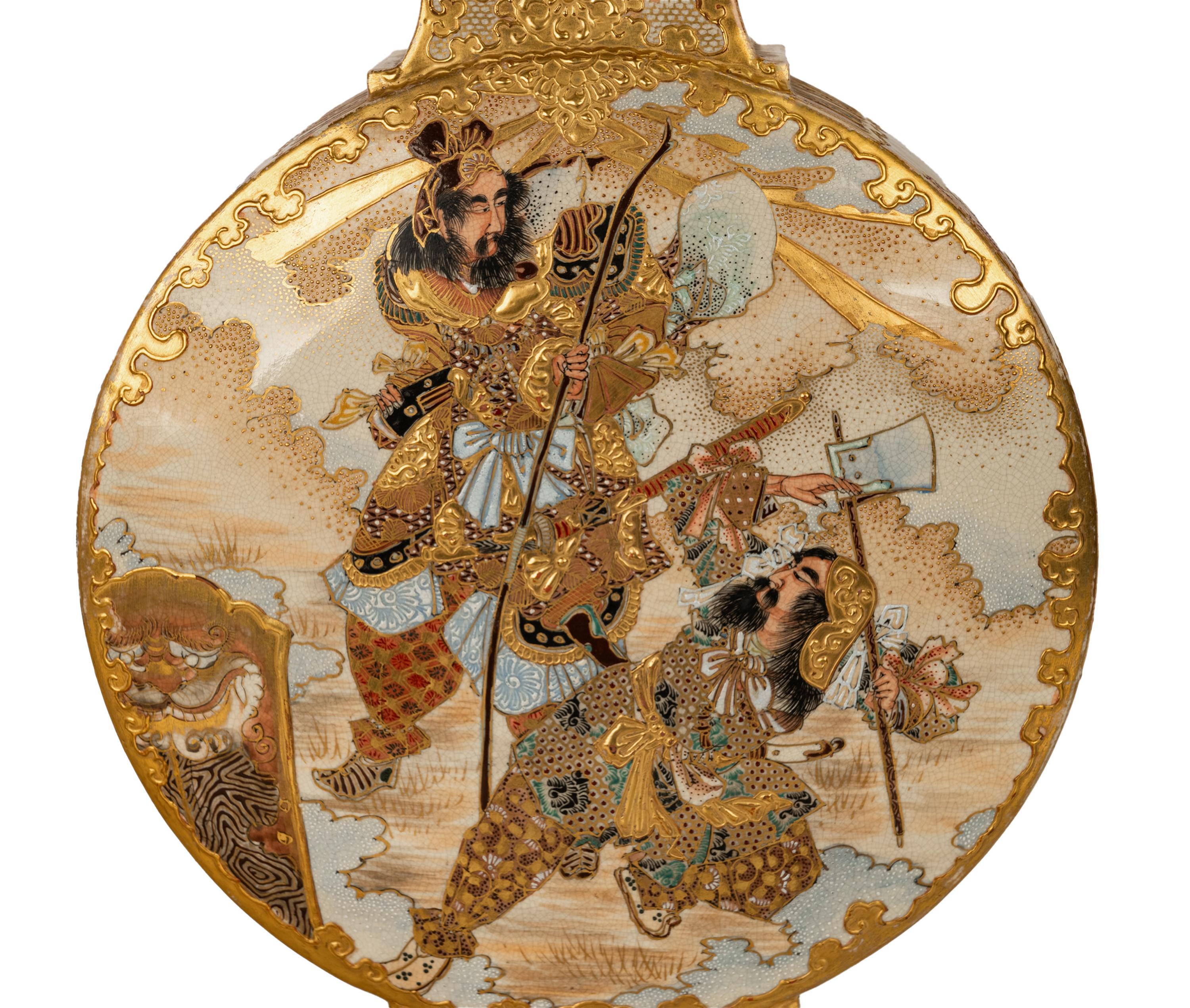 Antico vaso a forma di luna in ceramica Satsuma del periodo Meiji Samurai 1880 7