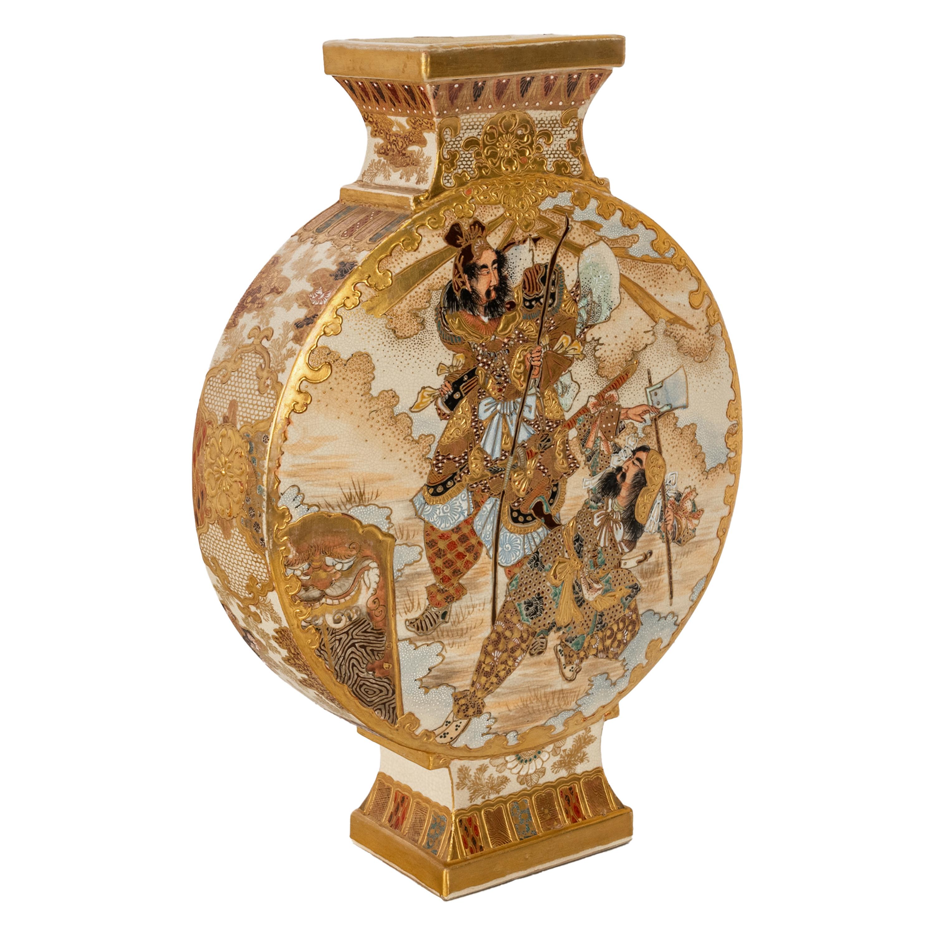 Antico vaso a forma di luna in ceramica Satsuma del periodo Meiji Samurai 1880 1