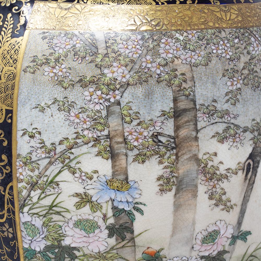 Antique Japanese Meiji Period Satsuma Vase by Hozan 8