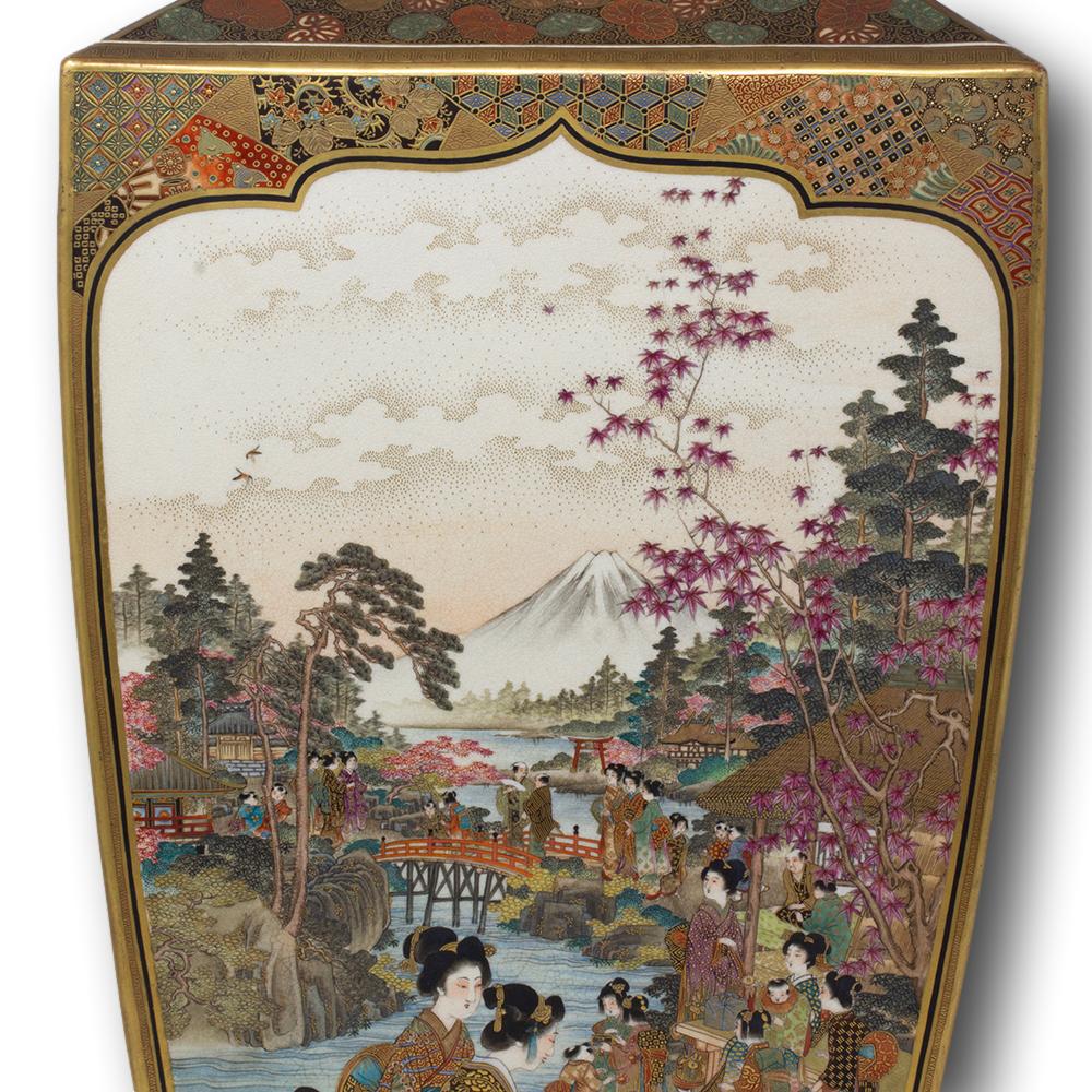 Antique Japanese Meiji Period Satsuma Vase by Okamoto Ryozan for Yasuda Company For Sale 5