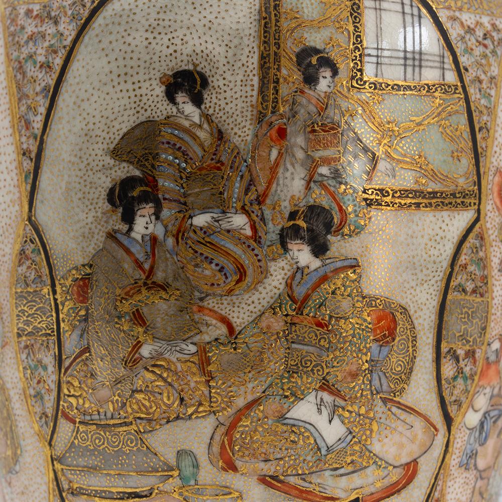 Antiguo Jarrón Satsuma Japonés del Periodo Meiji de Ryozan en venta 9