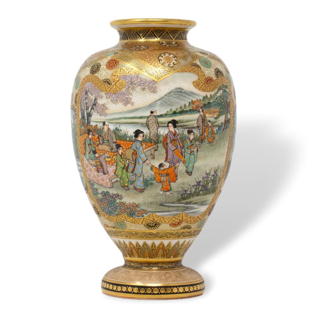 Ceramic Antique Japanese Meiji Period Satsuma Vase Hozan